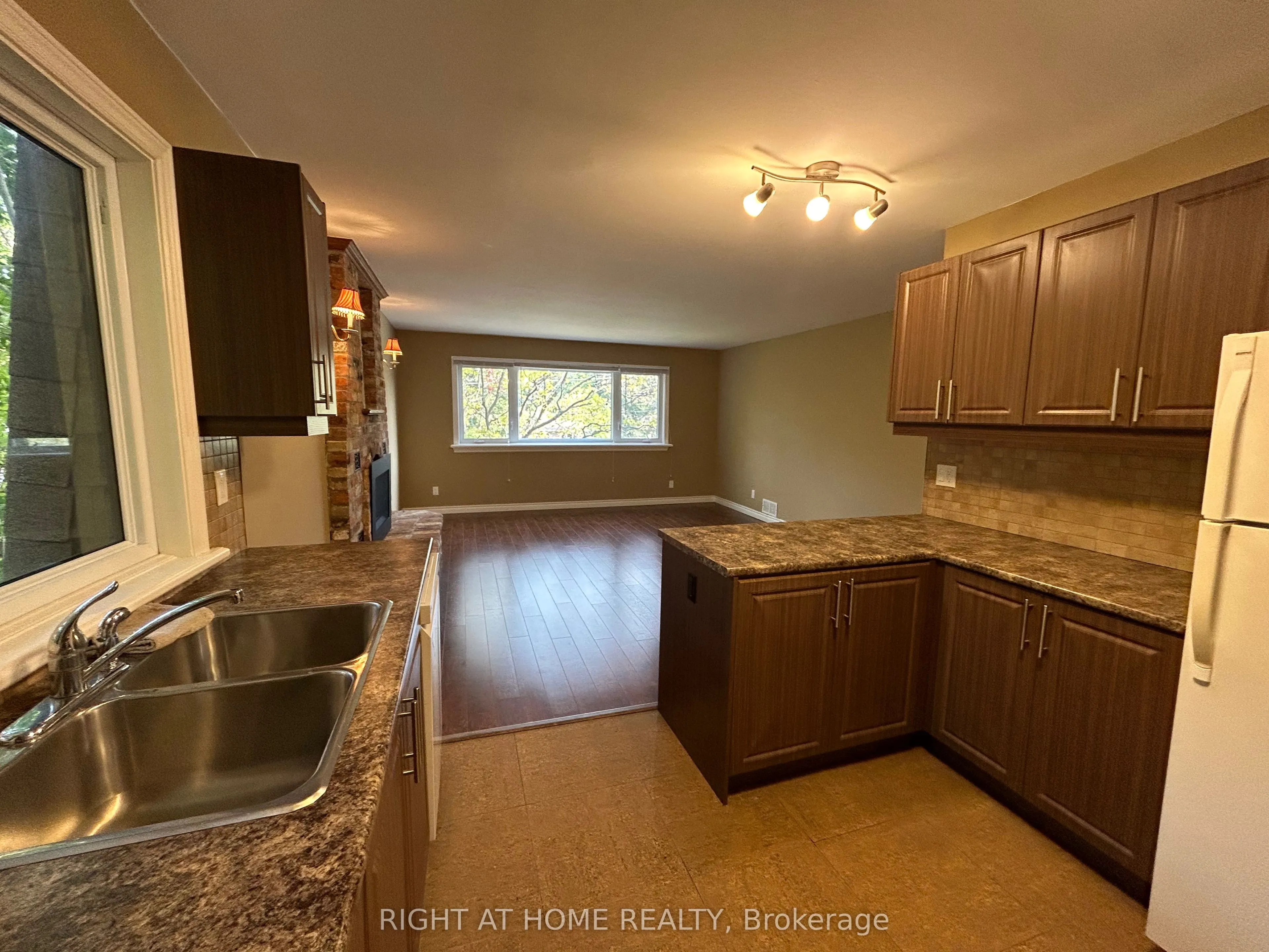 36 Aurora Heights Drive #Upper Level