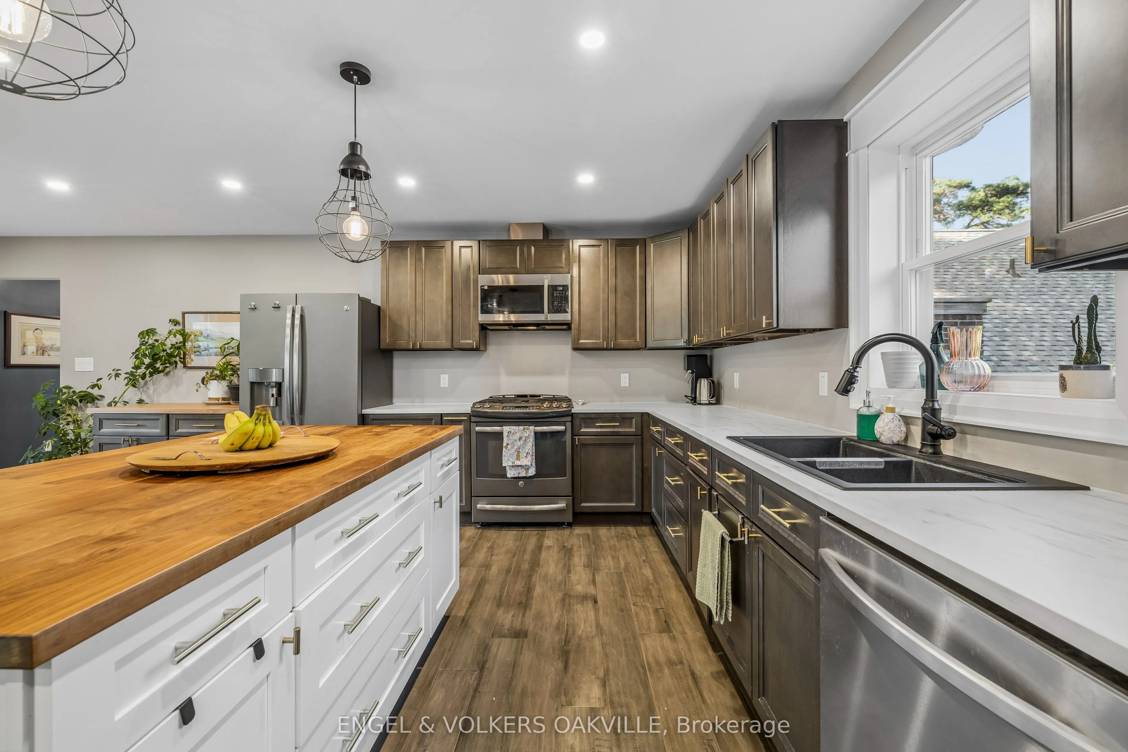 4143 Vivian Road