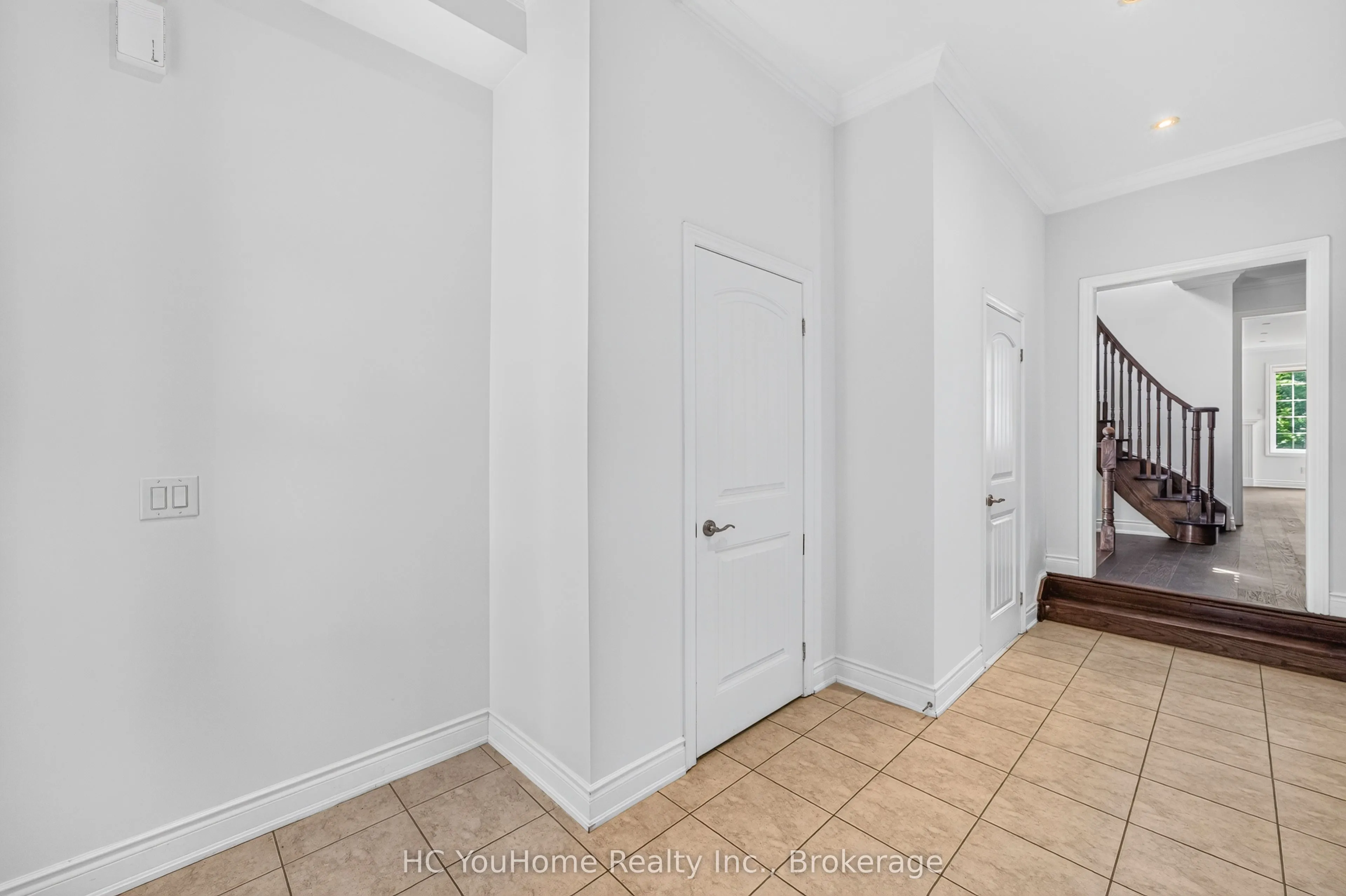 112 Lacewood Drive
