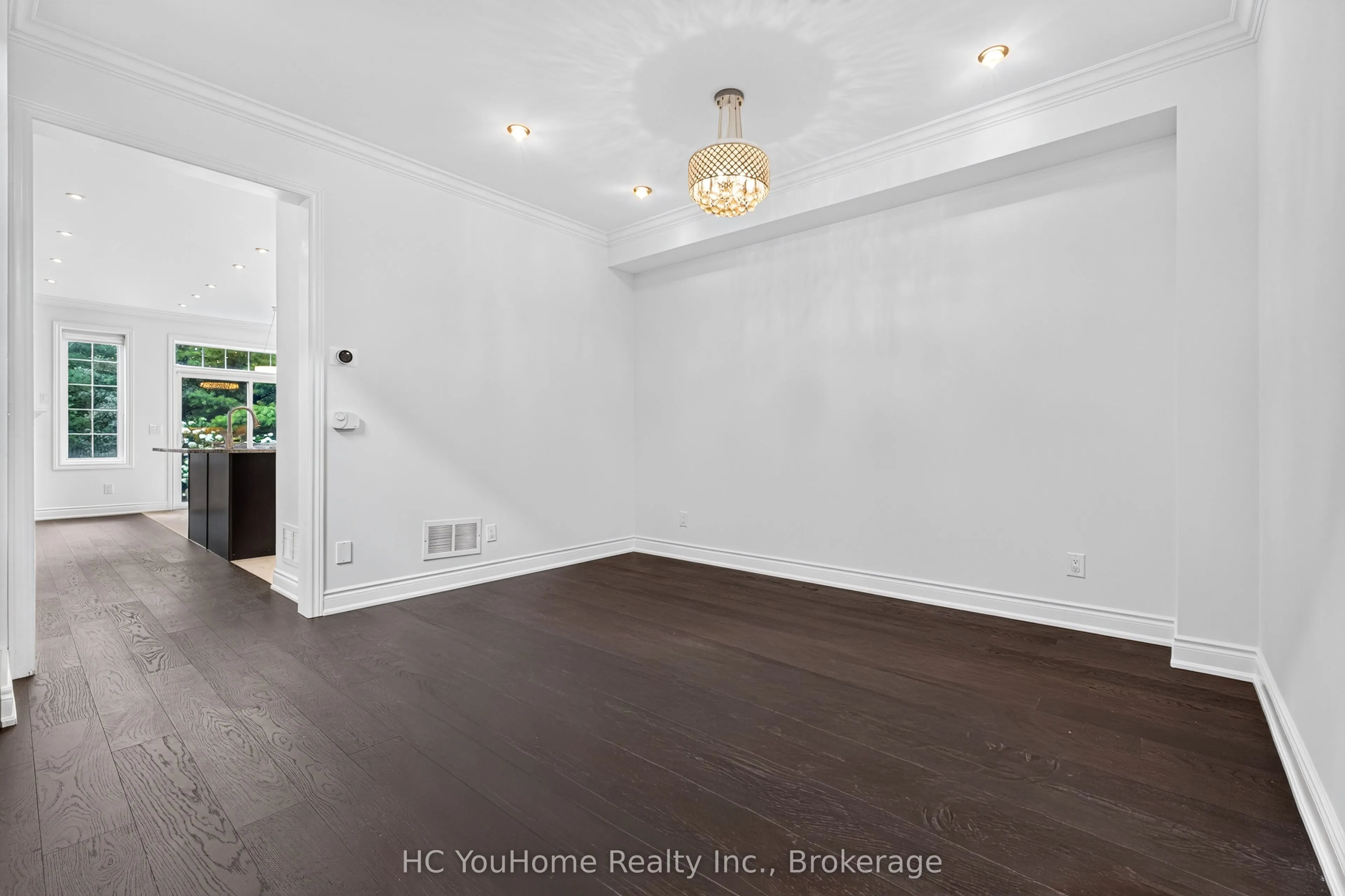 112 Lacewood Drive
