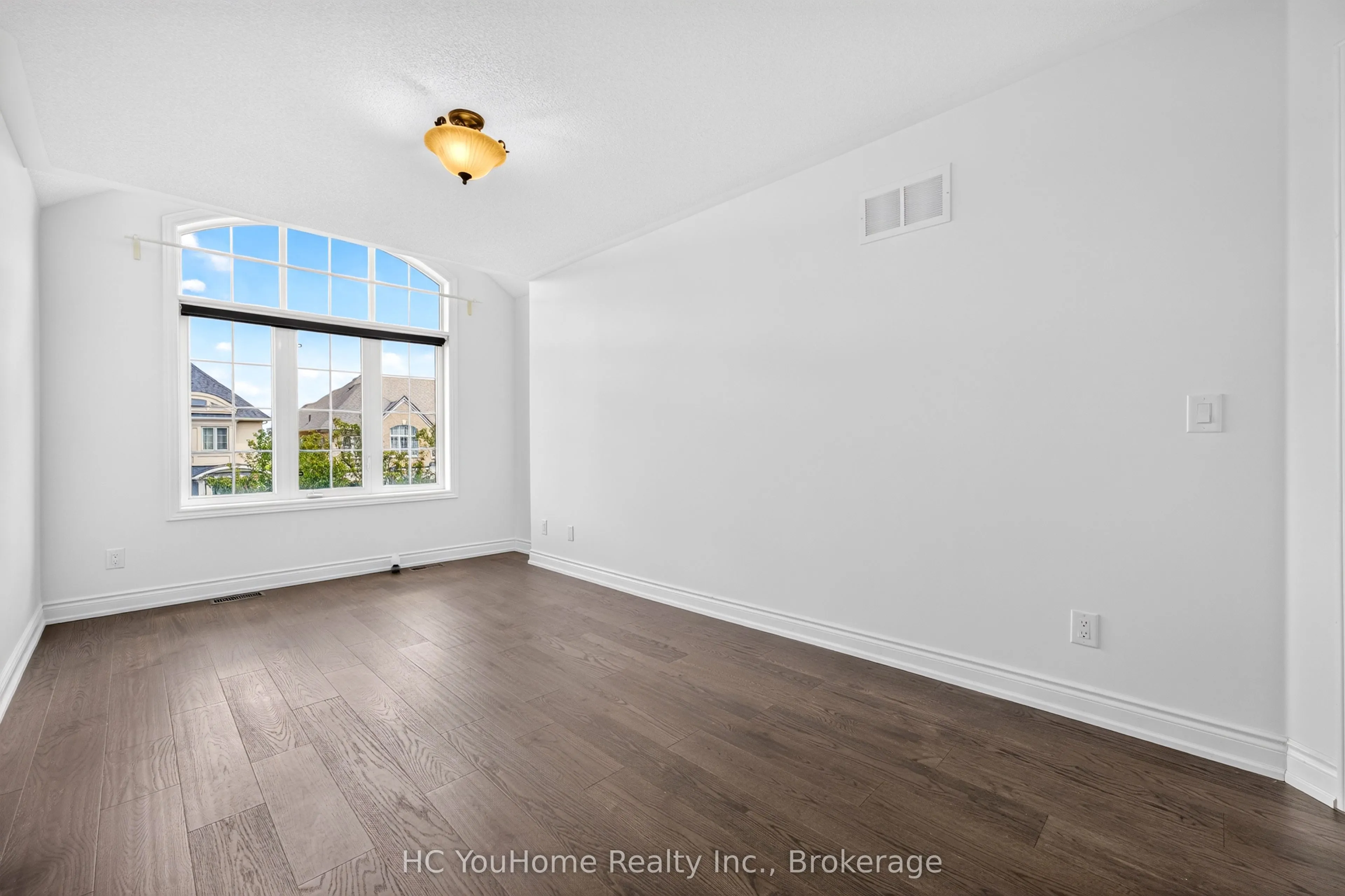 112 Lacewood Drive