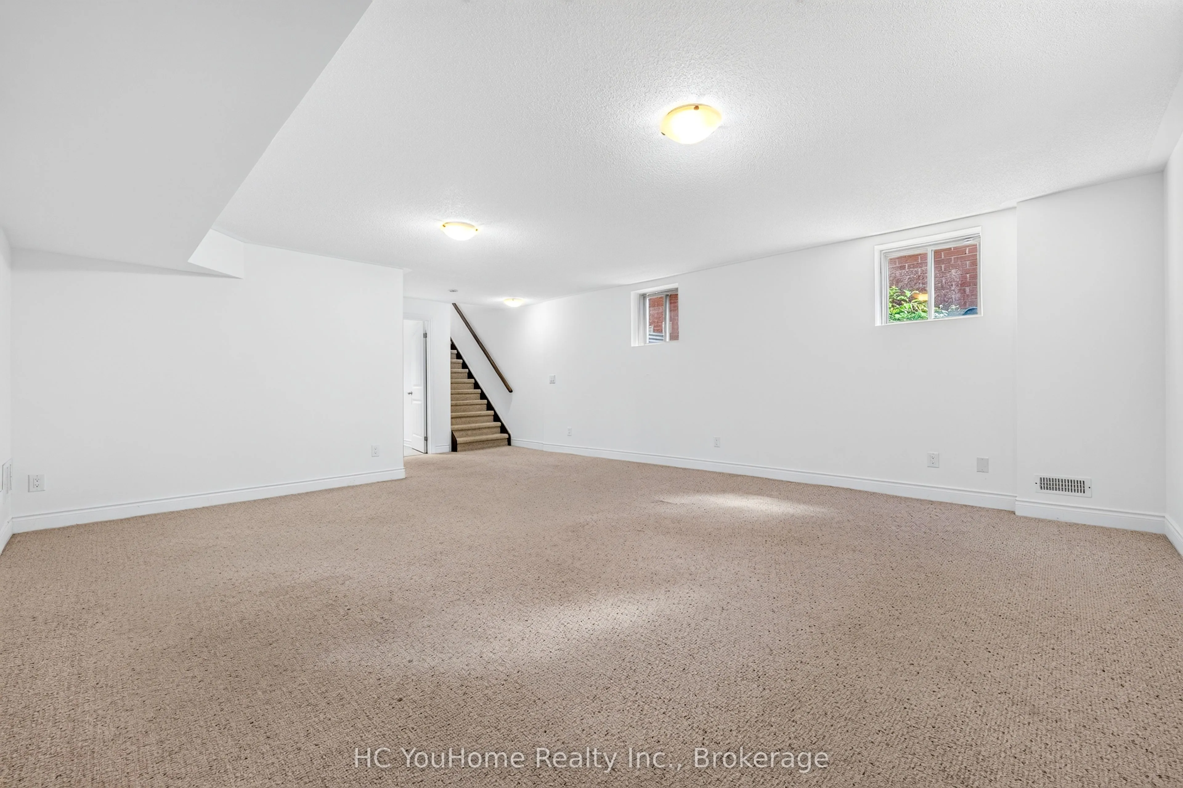 112 Lacewood Drive