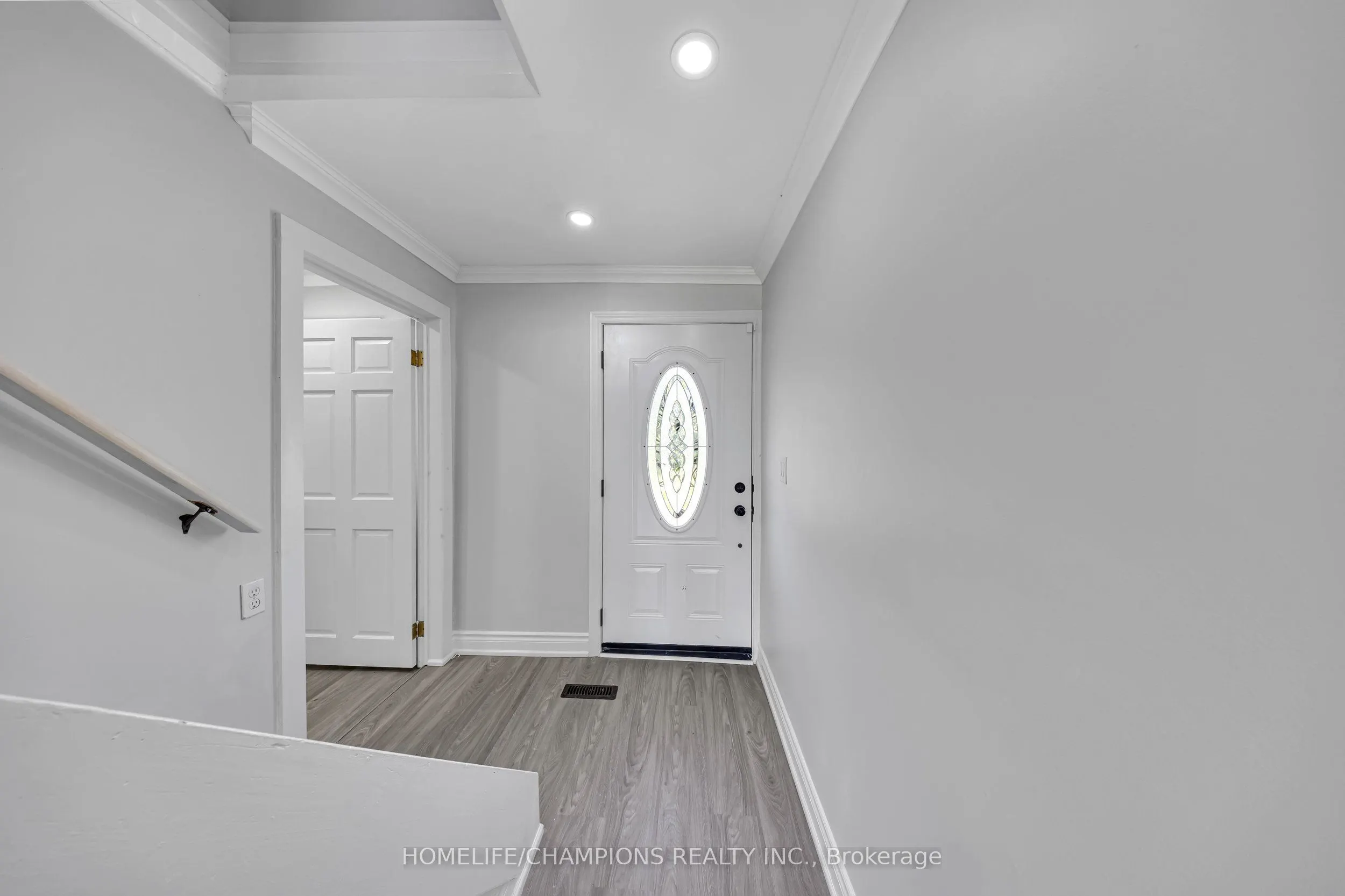 997 Mount Albert Road