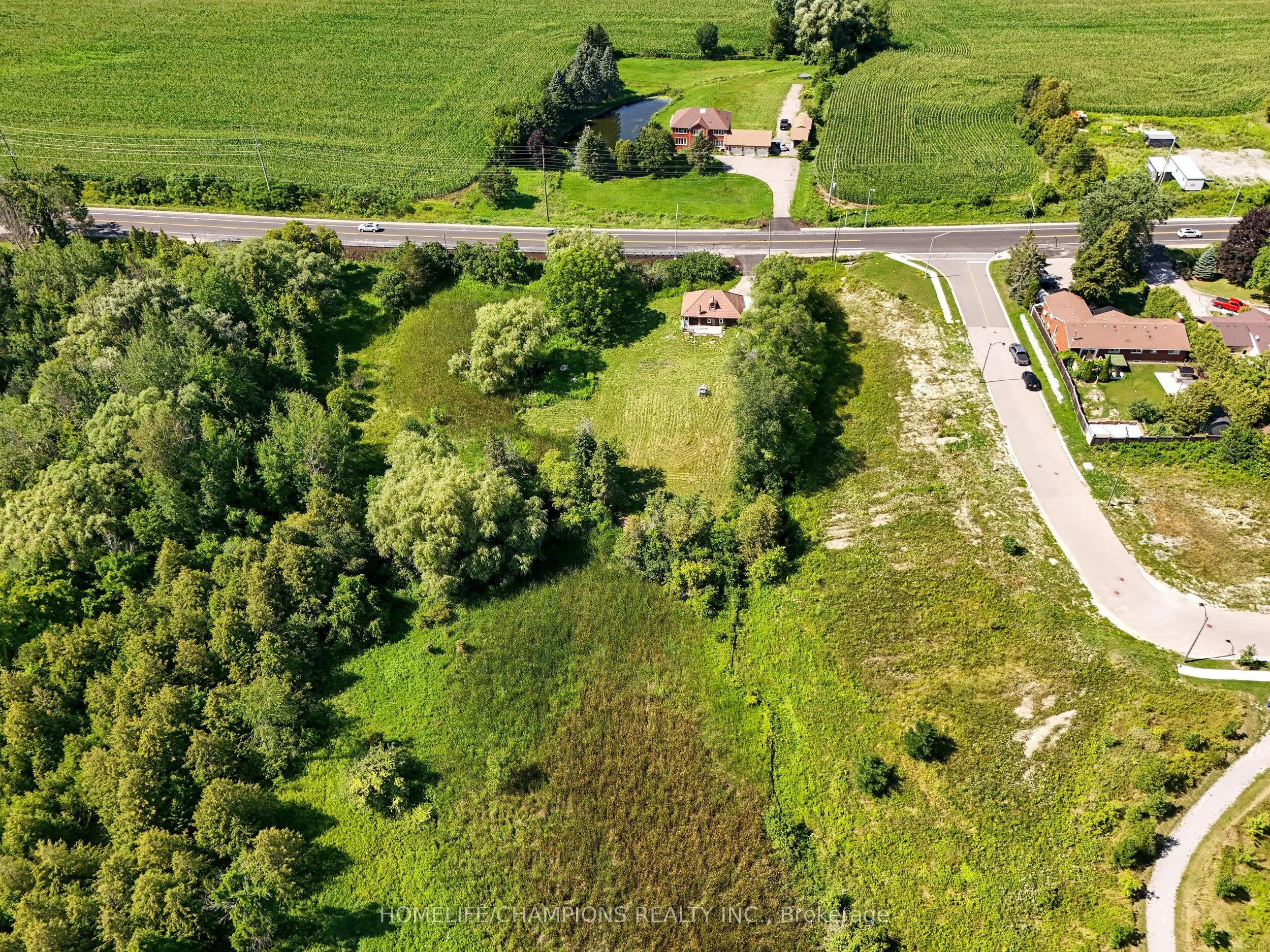 997 Mount Albert Road