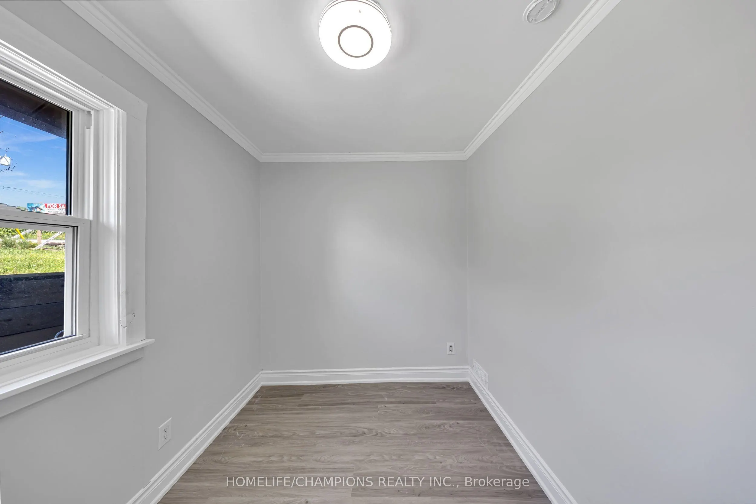 997 Mount Albert Road
