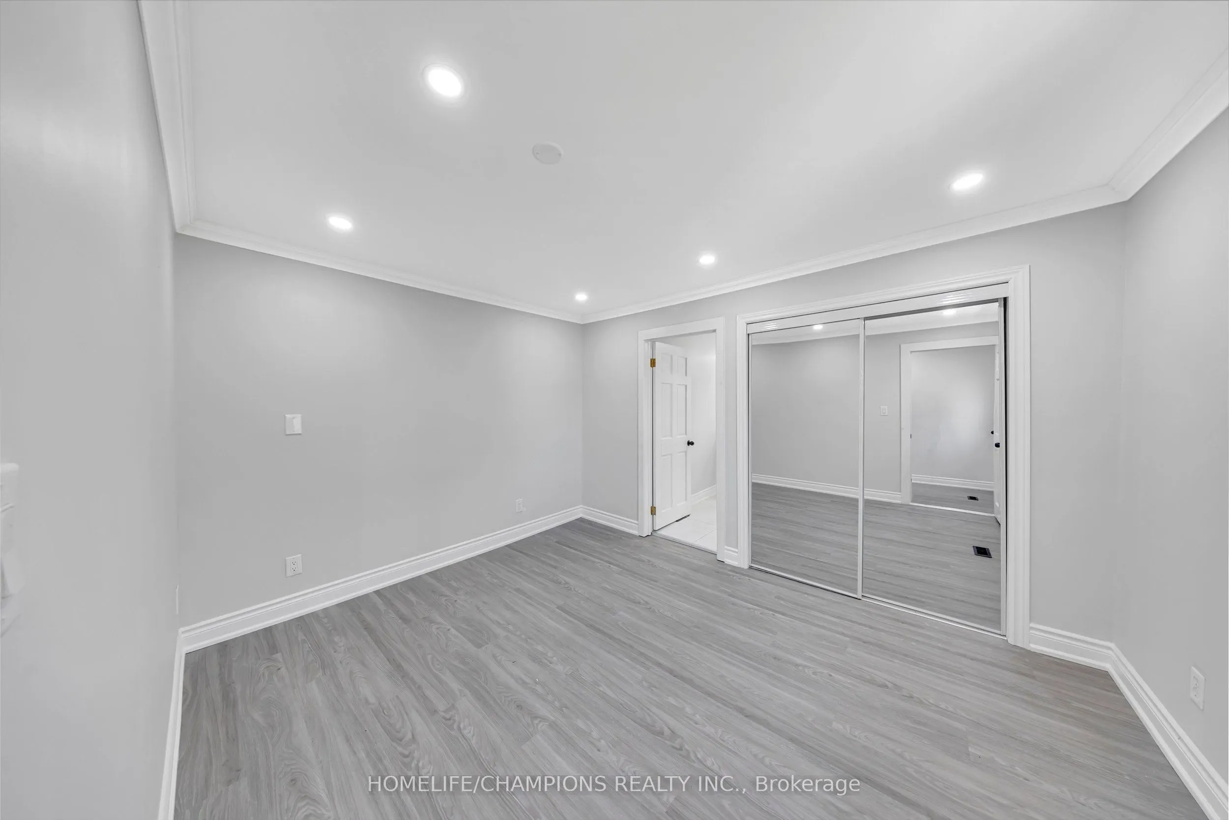 997 Mount Albert Road