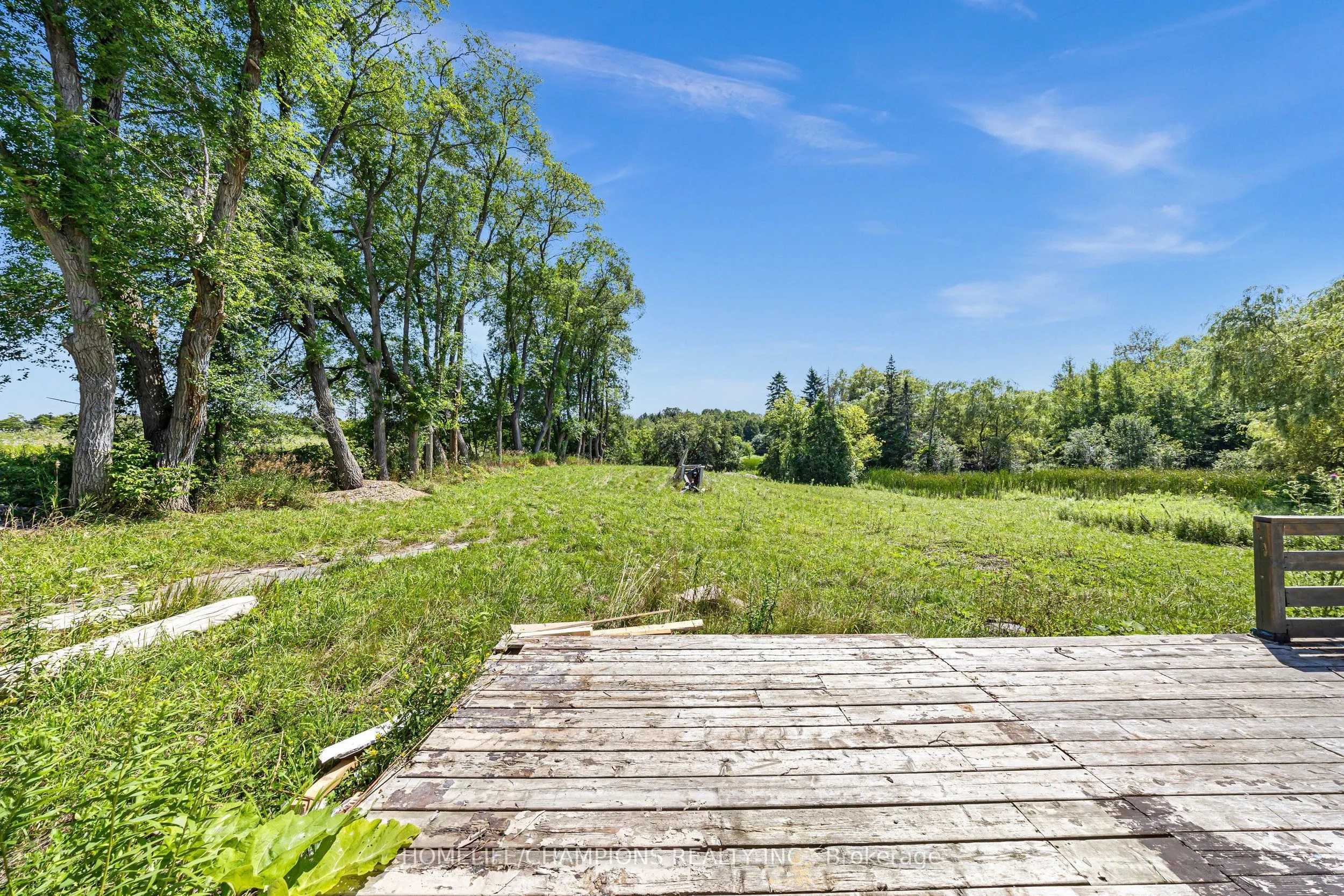 997 Mount Albert Road
