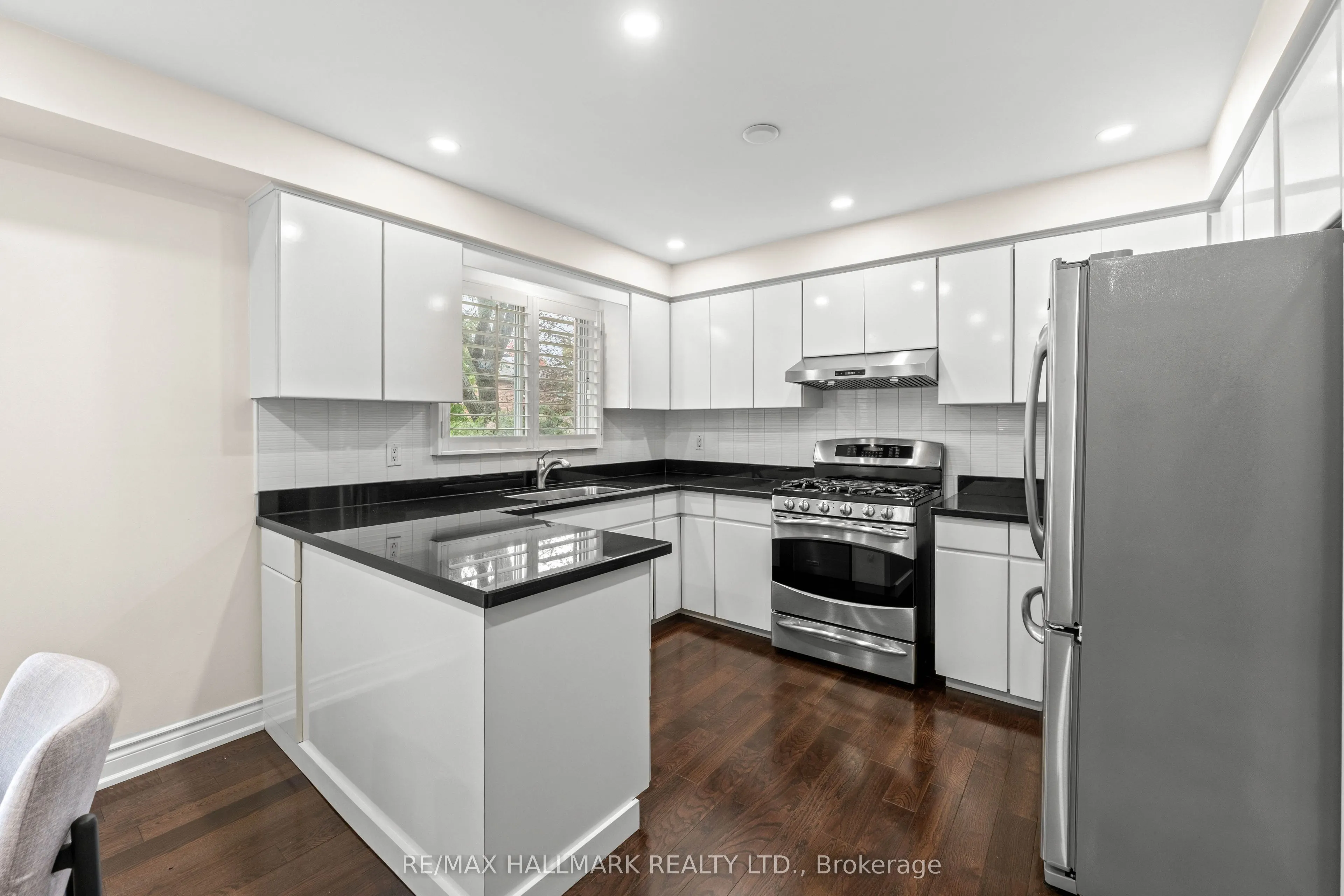 7 Charnwood Place