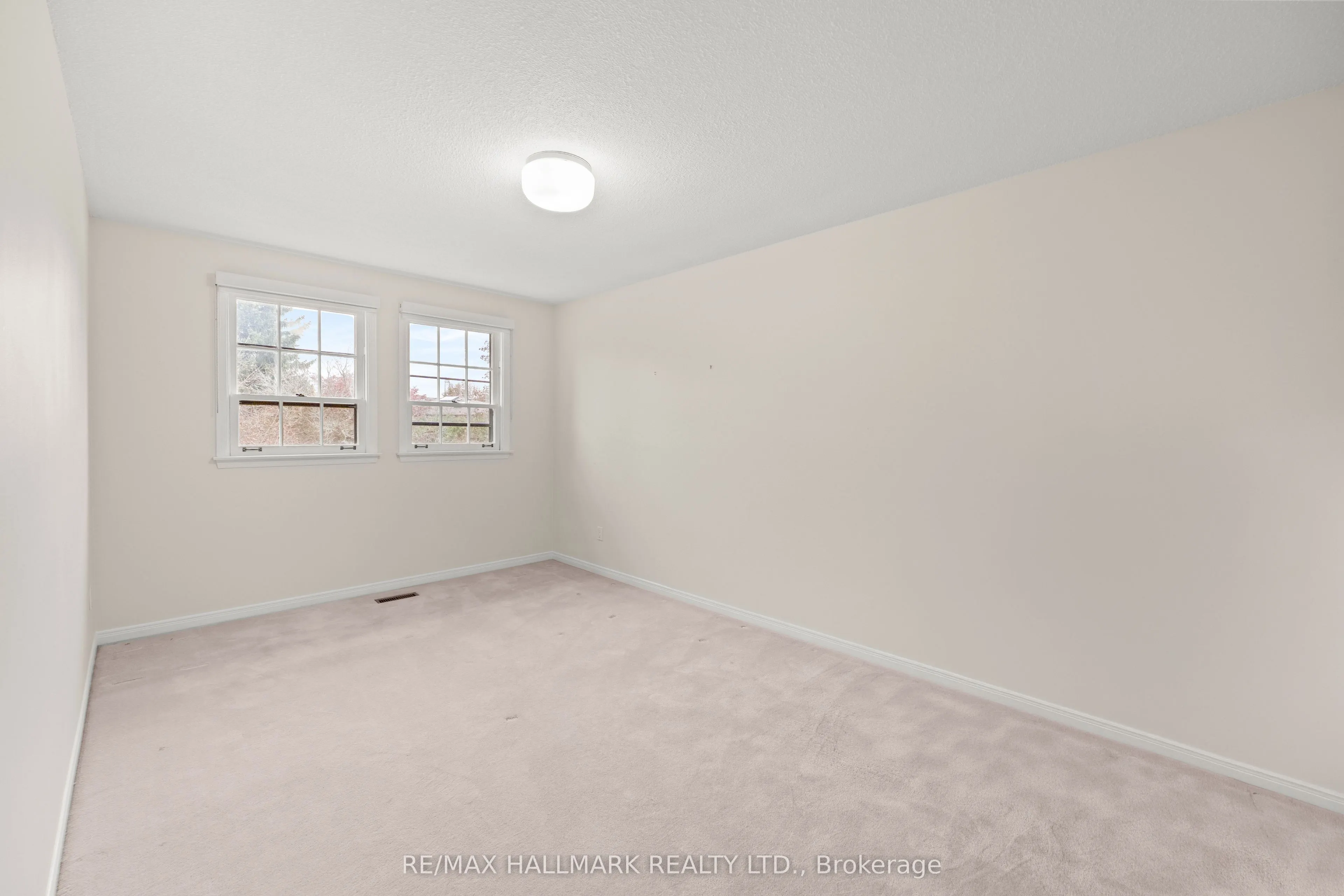 7 Charnwood Place