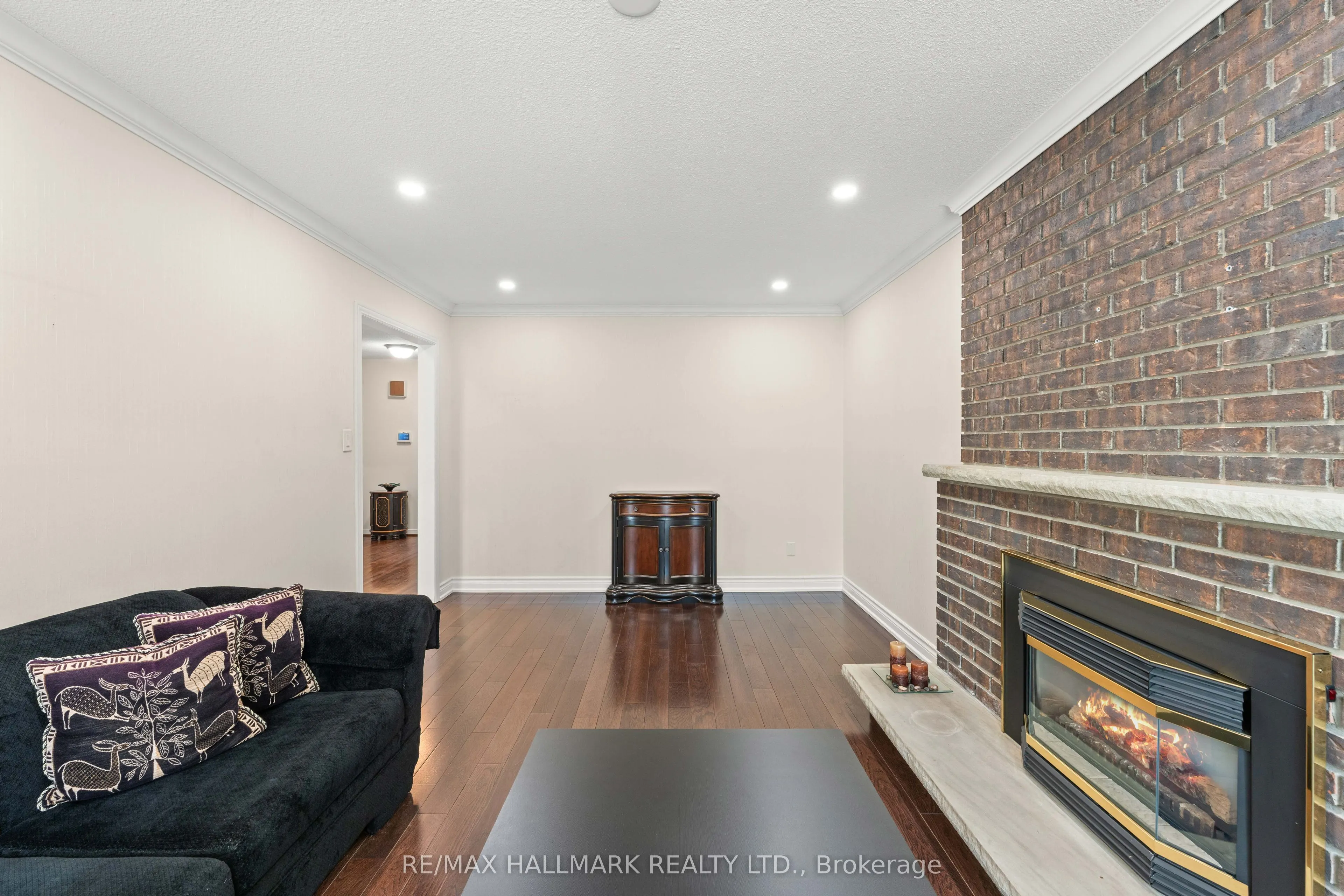 7 Charnwood Place