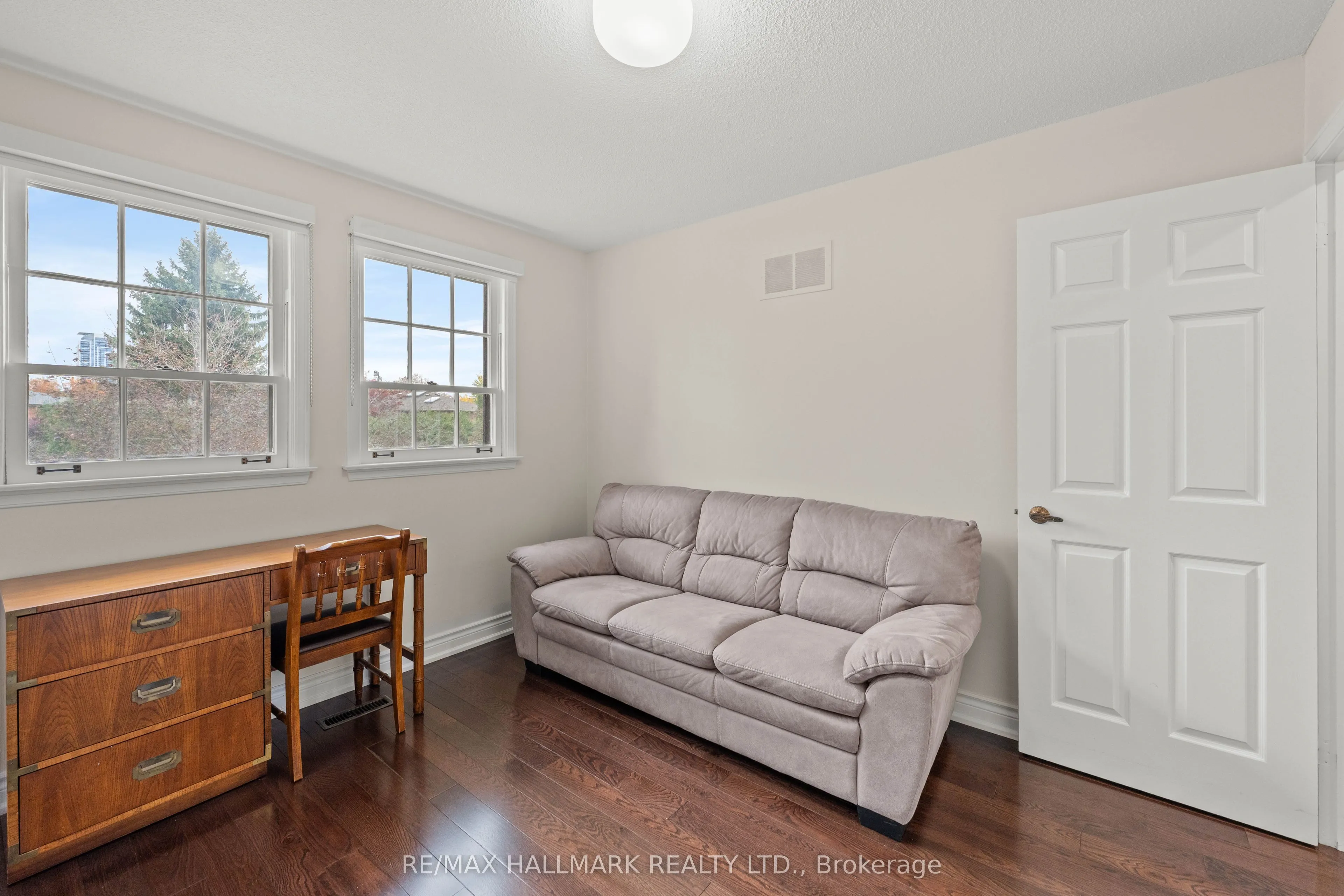 7 Charnwood Place