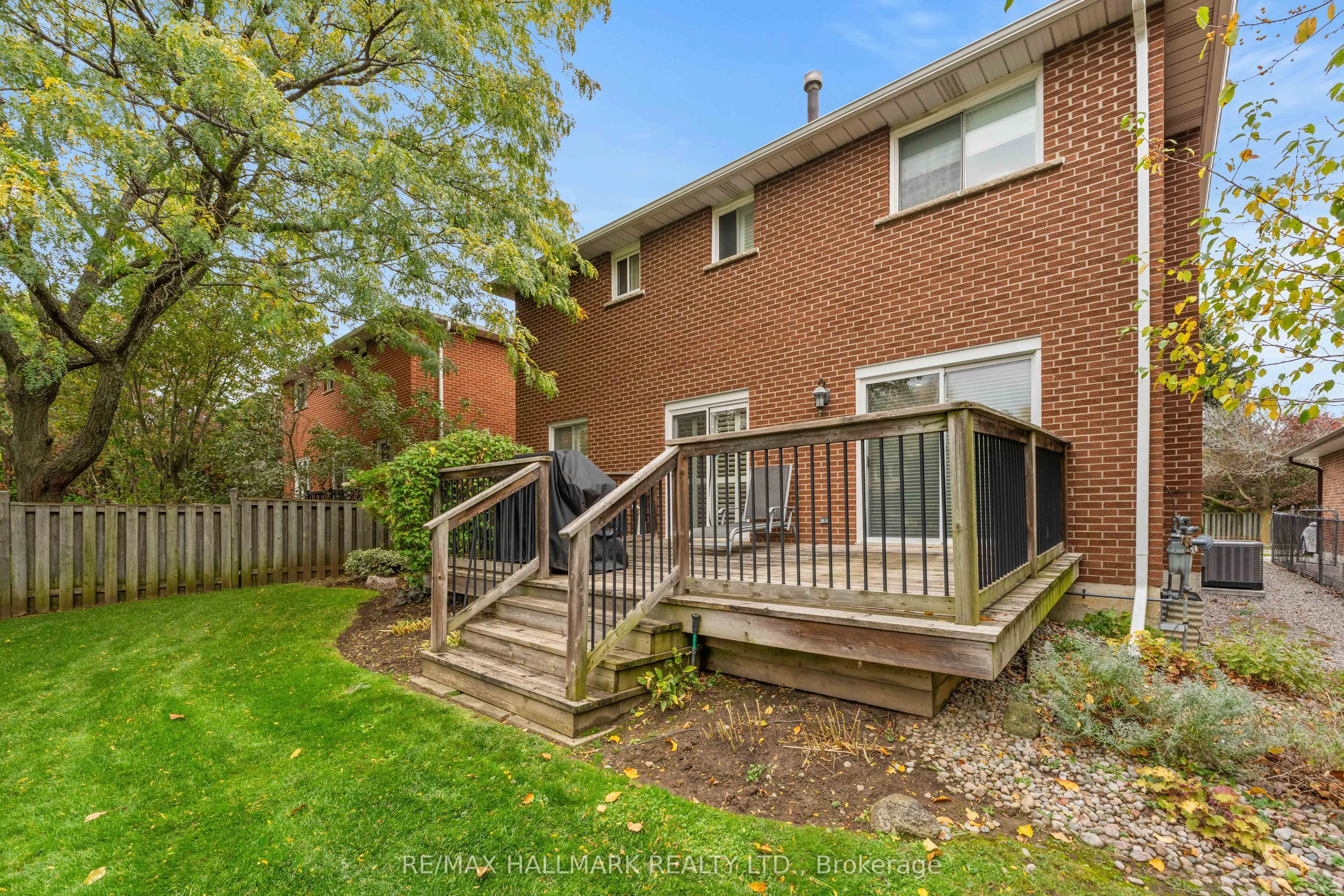 7 Charnwood Place