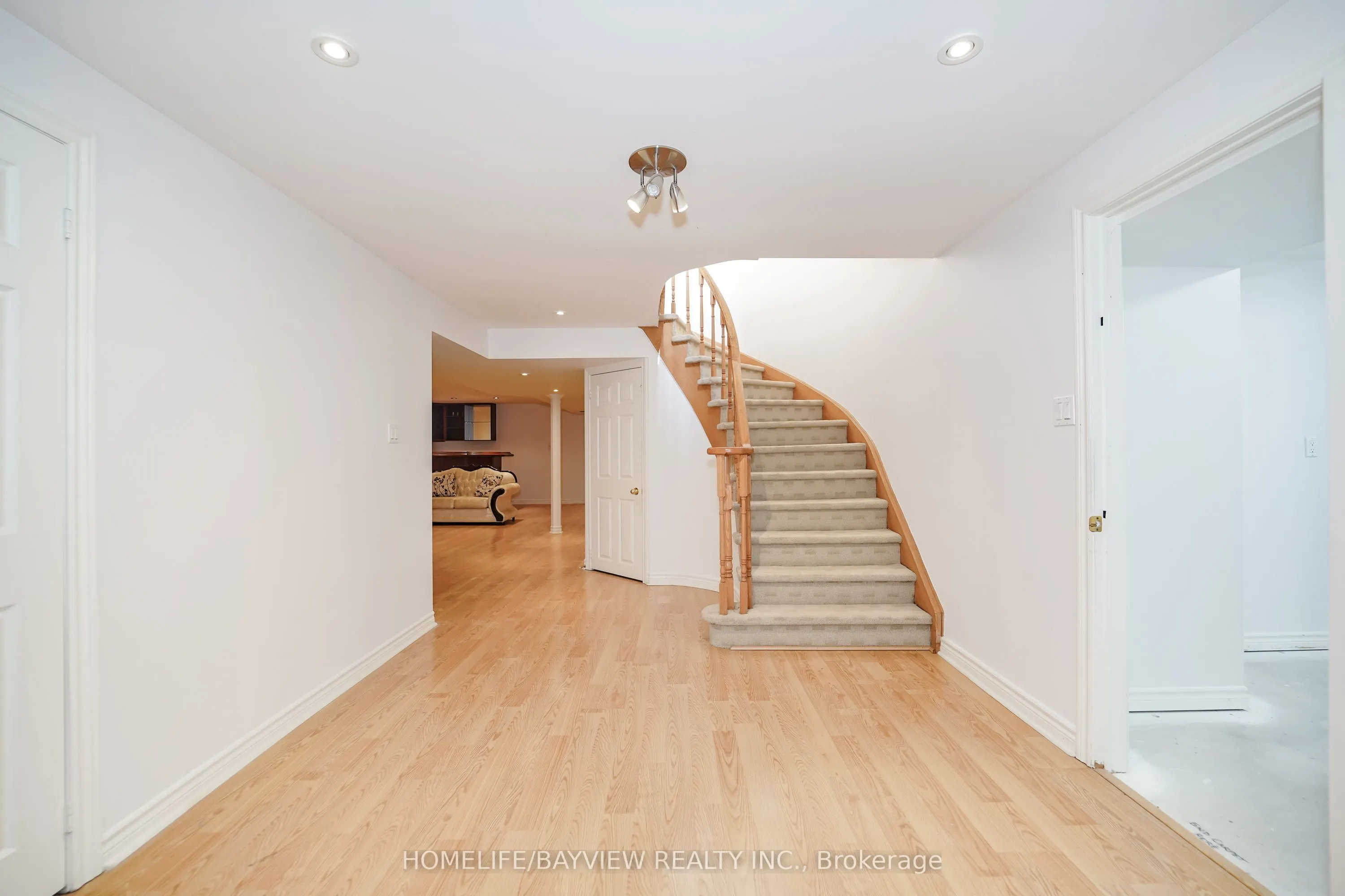 580 Elgin Mills Road W