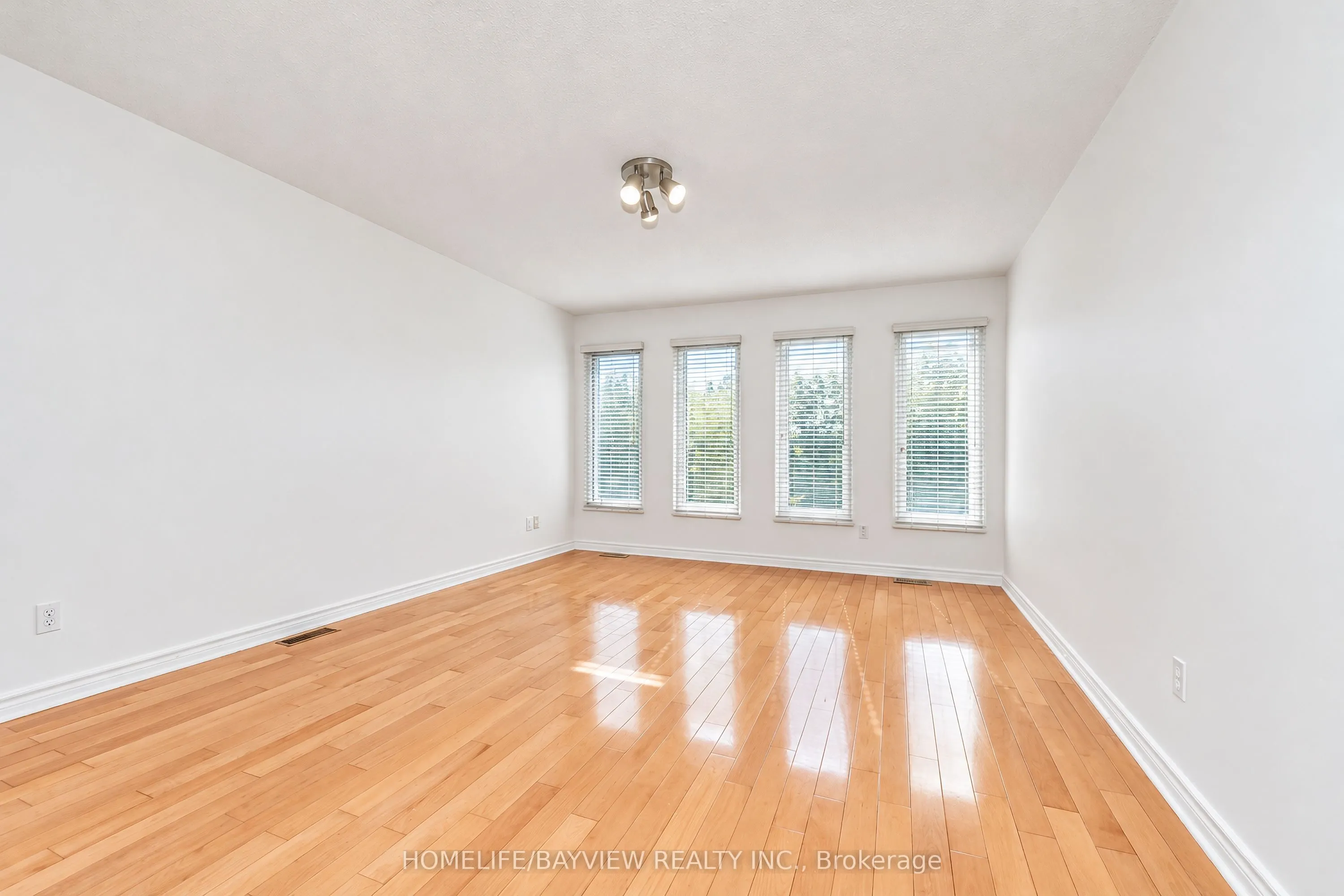 580 Elgin Mills Road W