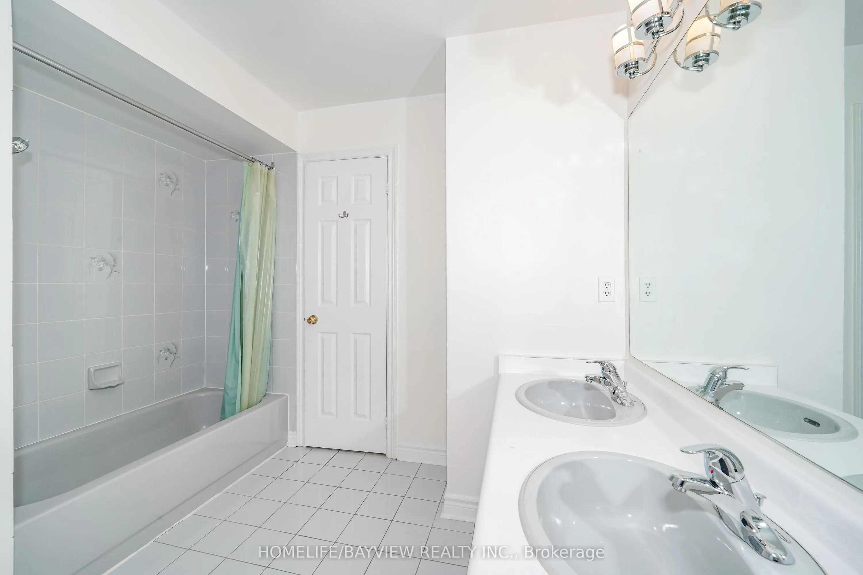 580 Elgin Mills Road W