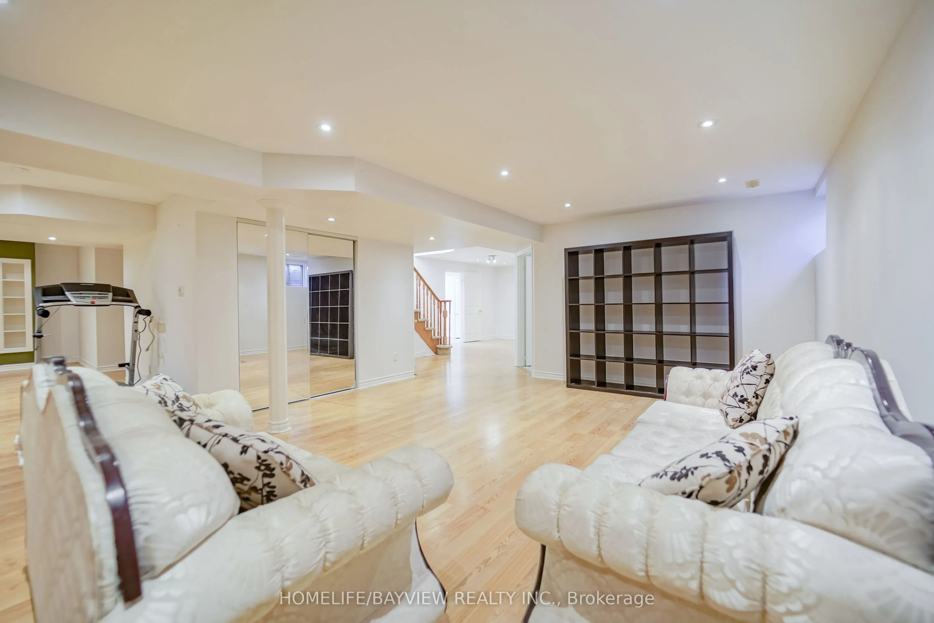580 Elgin Mills Road W