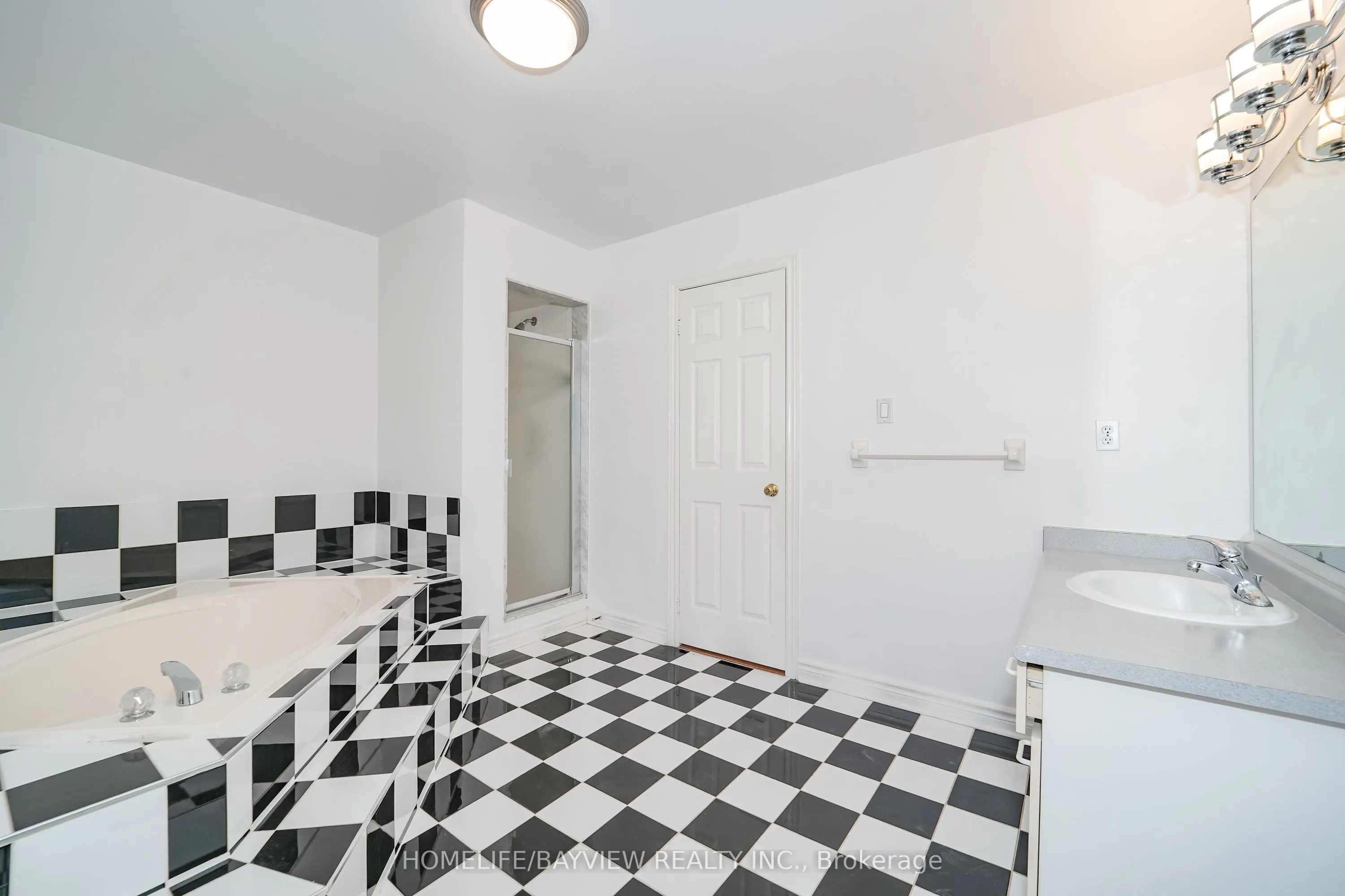 580 Elgin Mills Road W