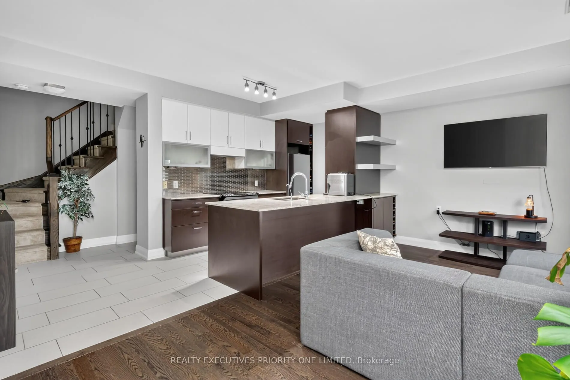8161 Kipling Avenue #59