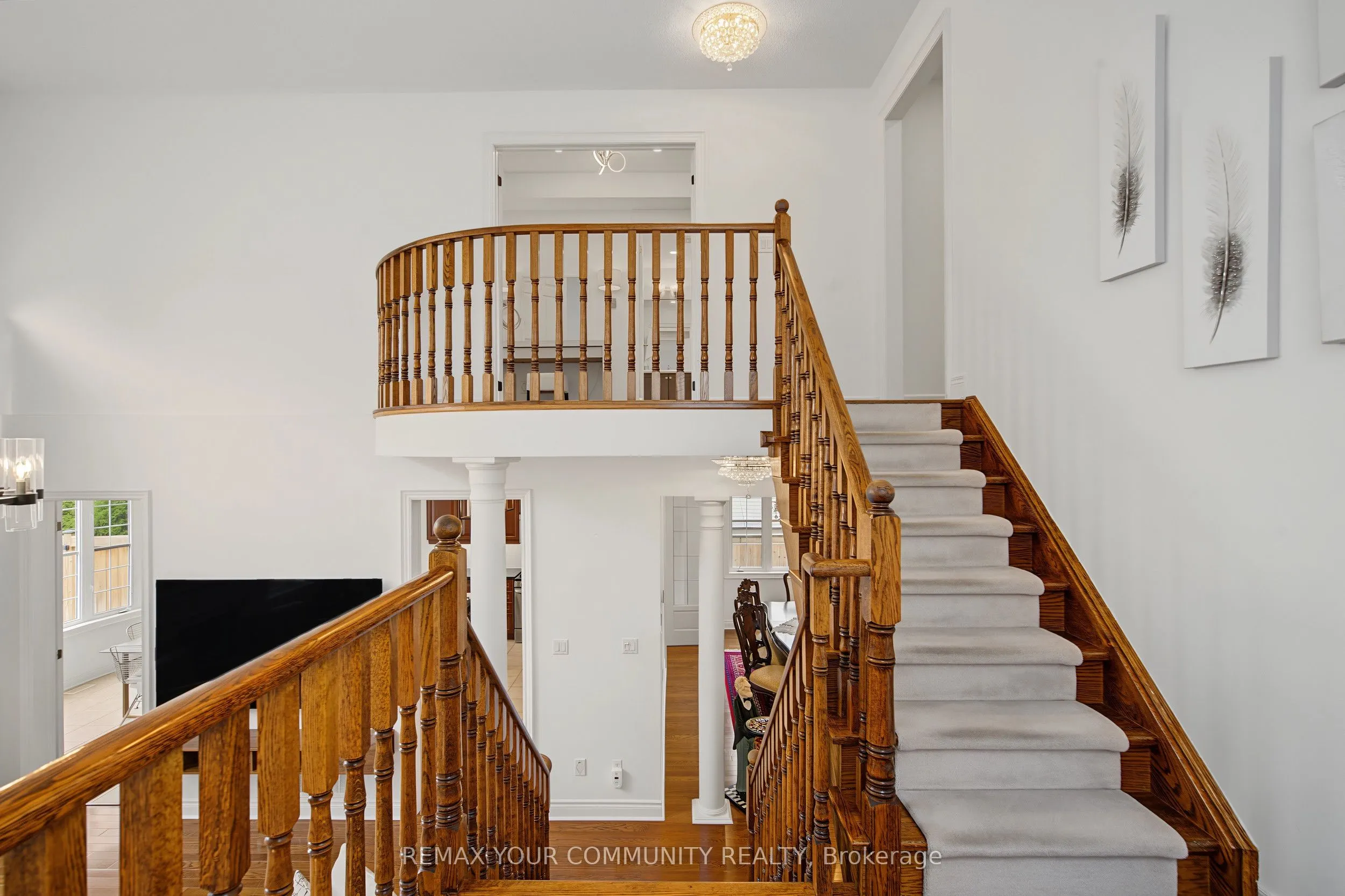 8 Yemina Gate
