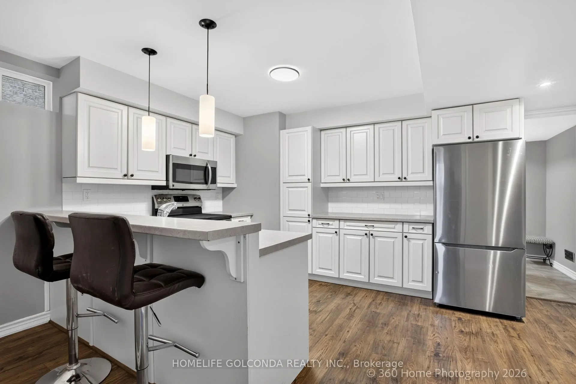 40 Ridge Gate Crescent