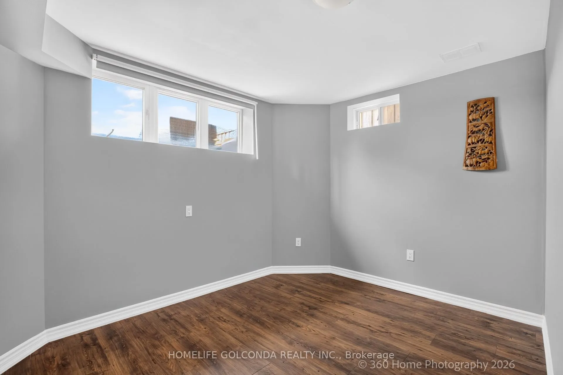 40 Ridge Gate Crescent
