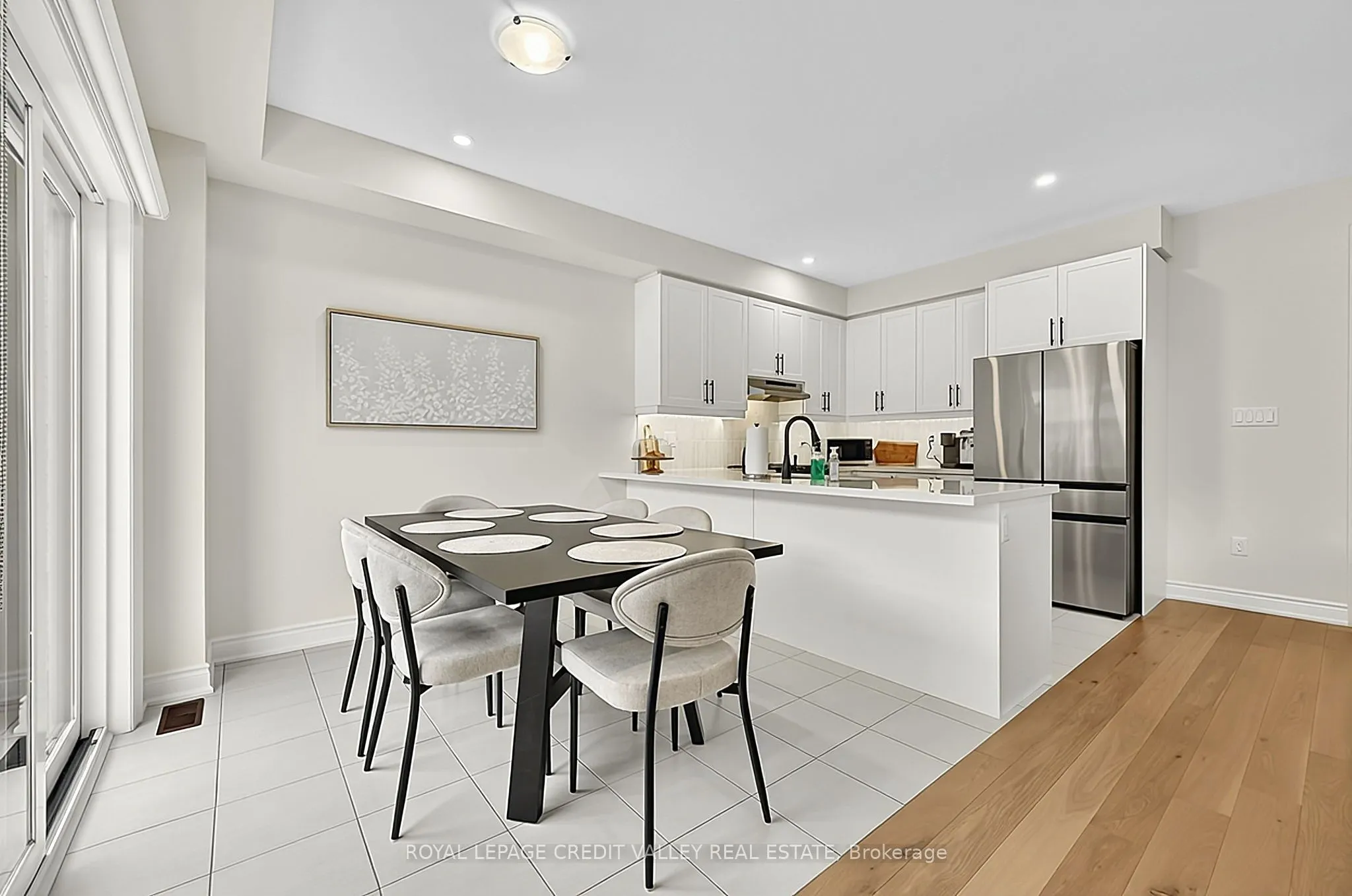 112 Lorne Thomas Place