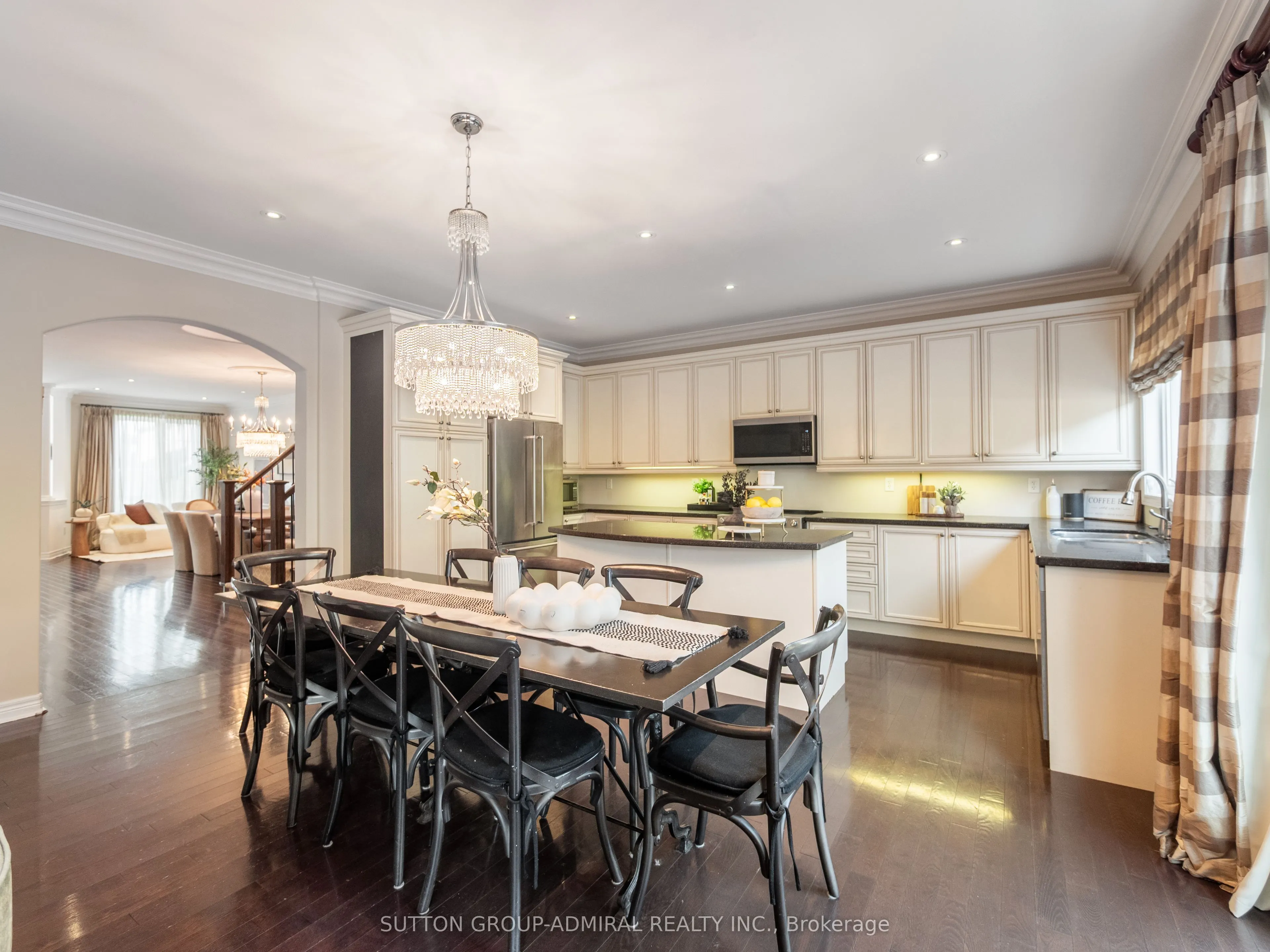 87 Rivington Avenue