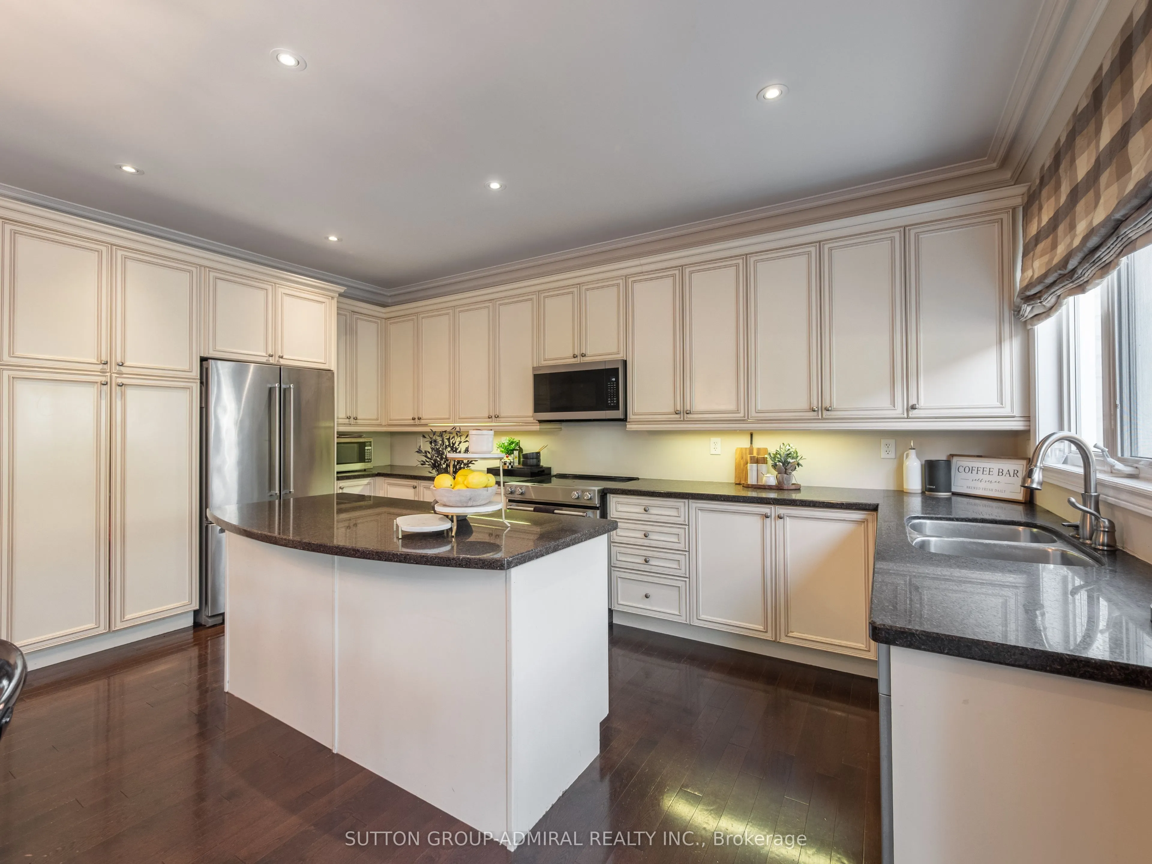 87 Rivington Avenue