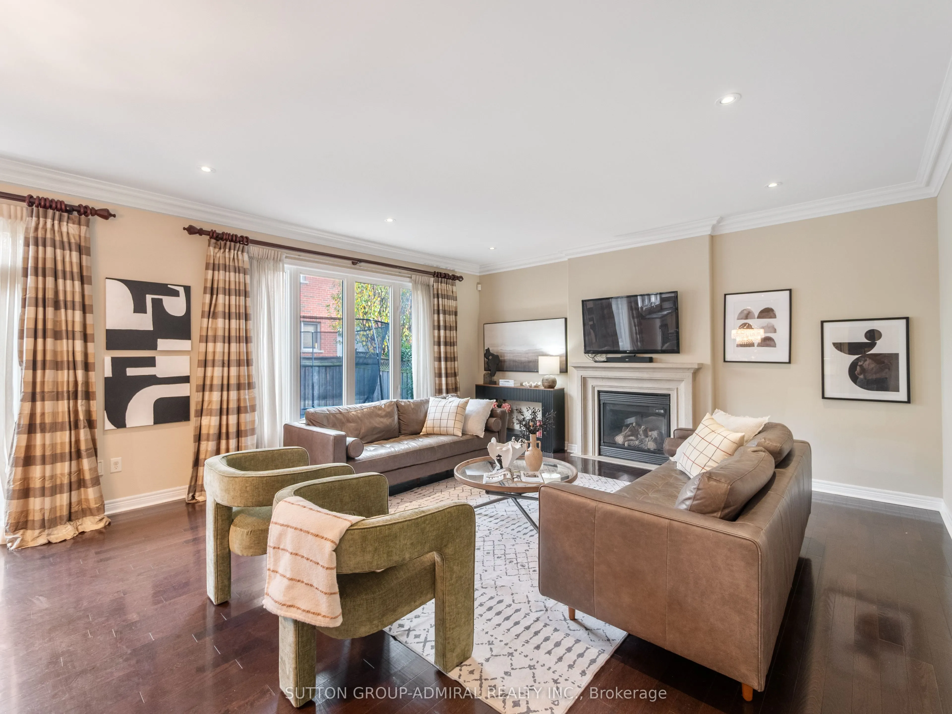 87 Rivington Avenue
