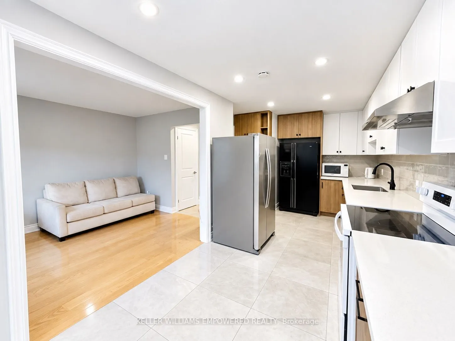 202 Stather Crescent
