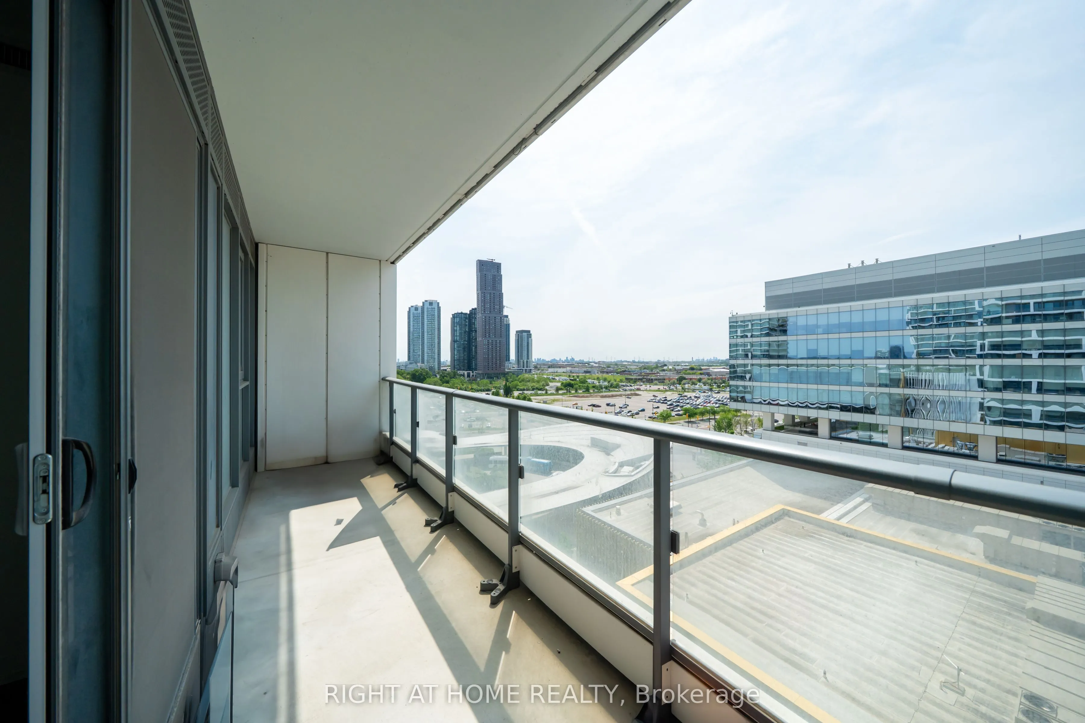 5 Buttermill Avenue #1005