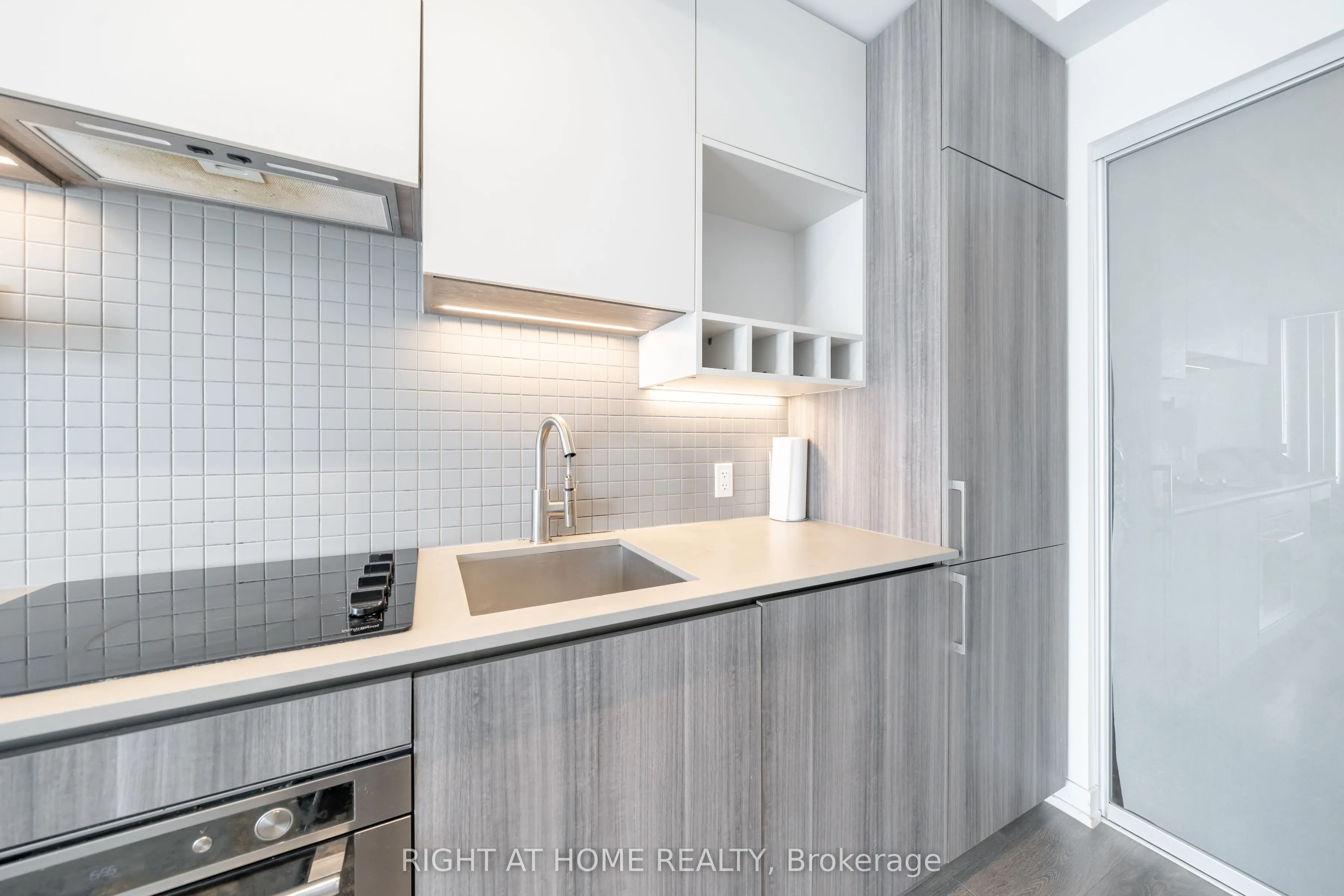 5 Buttermill Avenue #1005