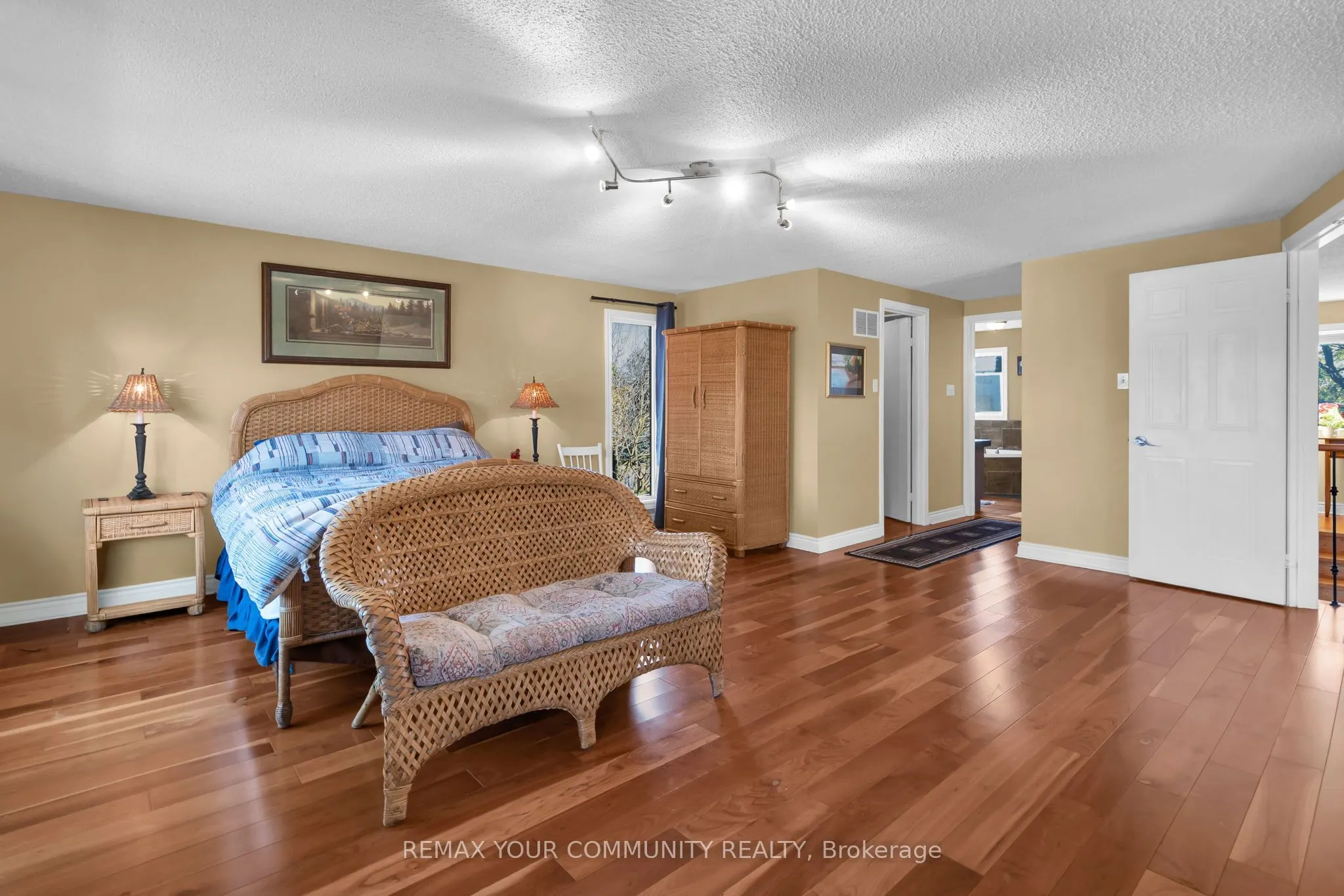 331 John Bowser Crescent