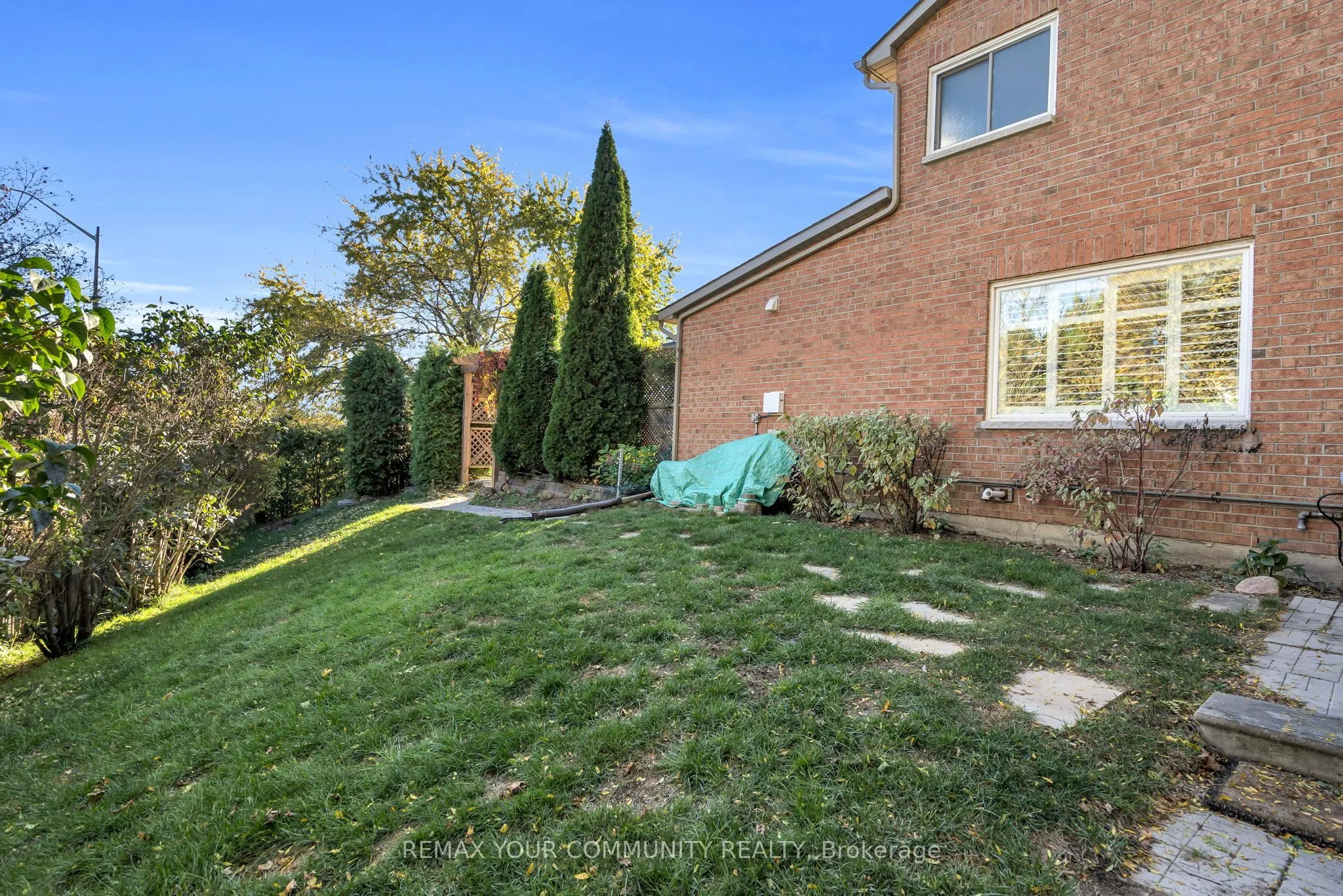 331 John Bowser Crescent