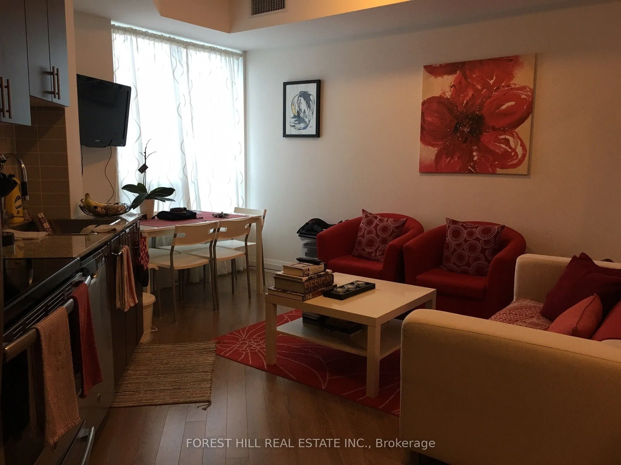 7161 Yonge Street #621