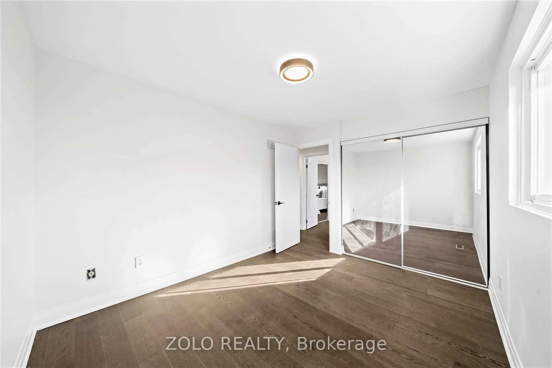 20 Eastman Crescent