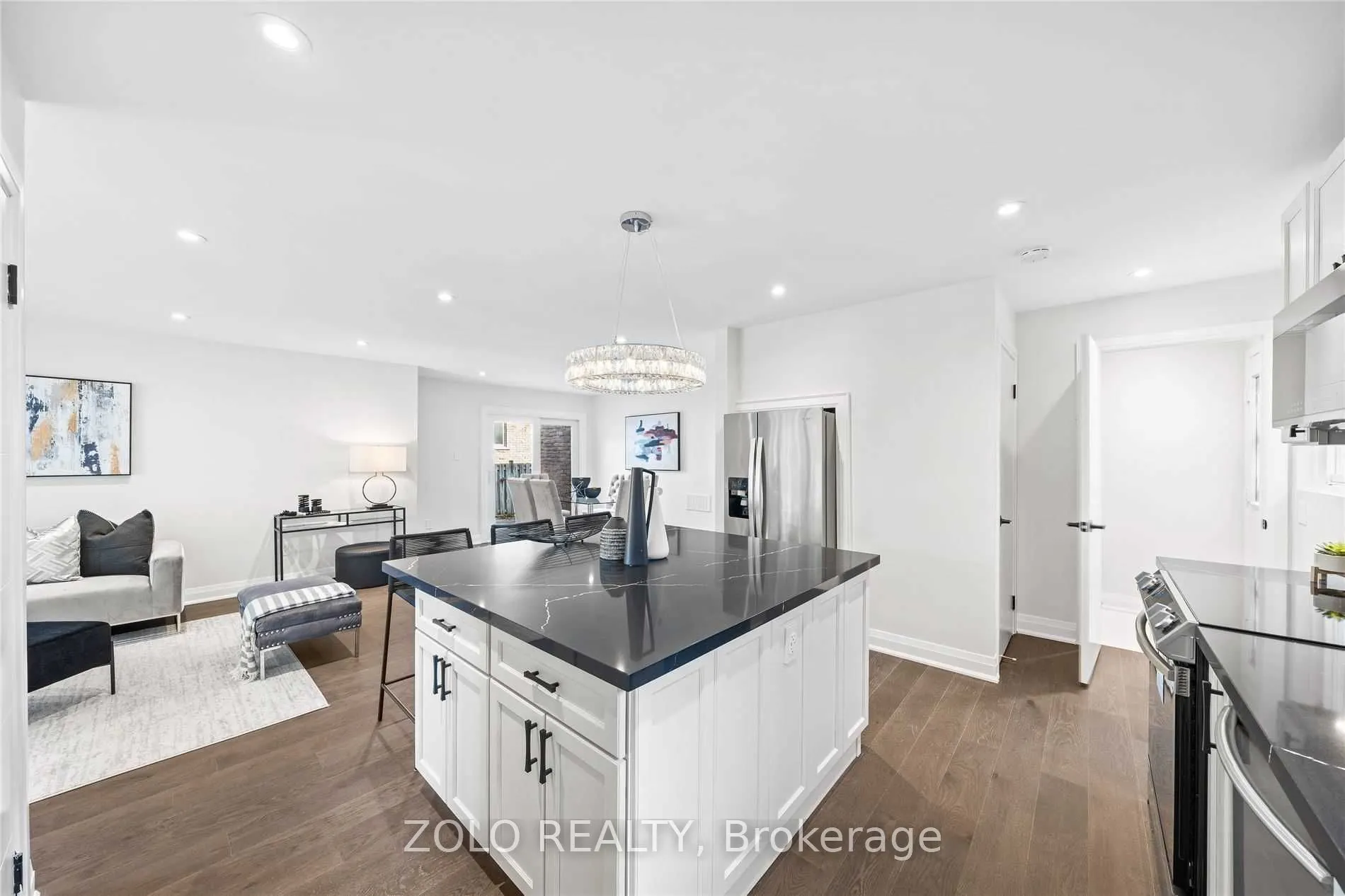 20 Eastman Crescent