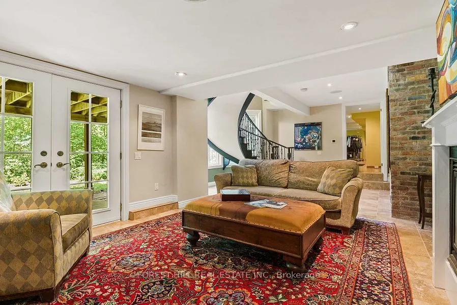22 Deanbank Drive
