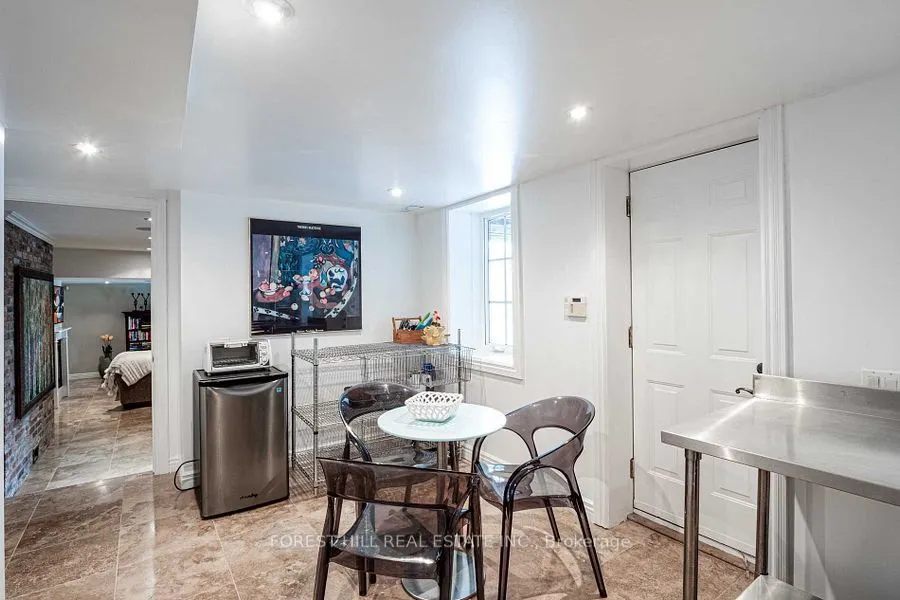 22 Deanbank Drive