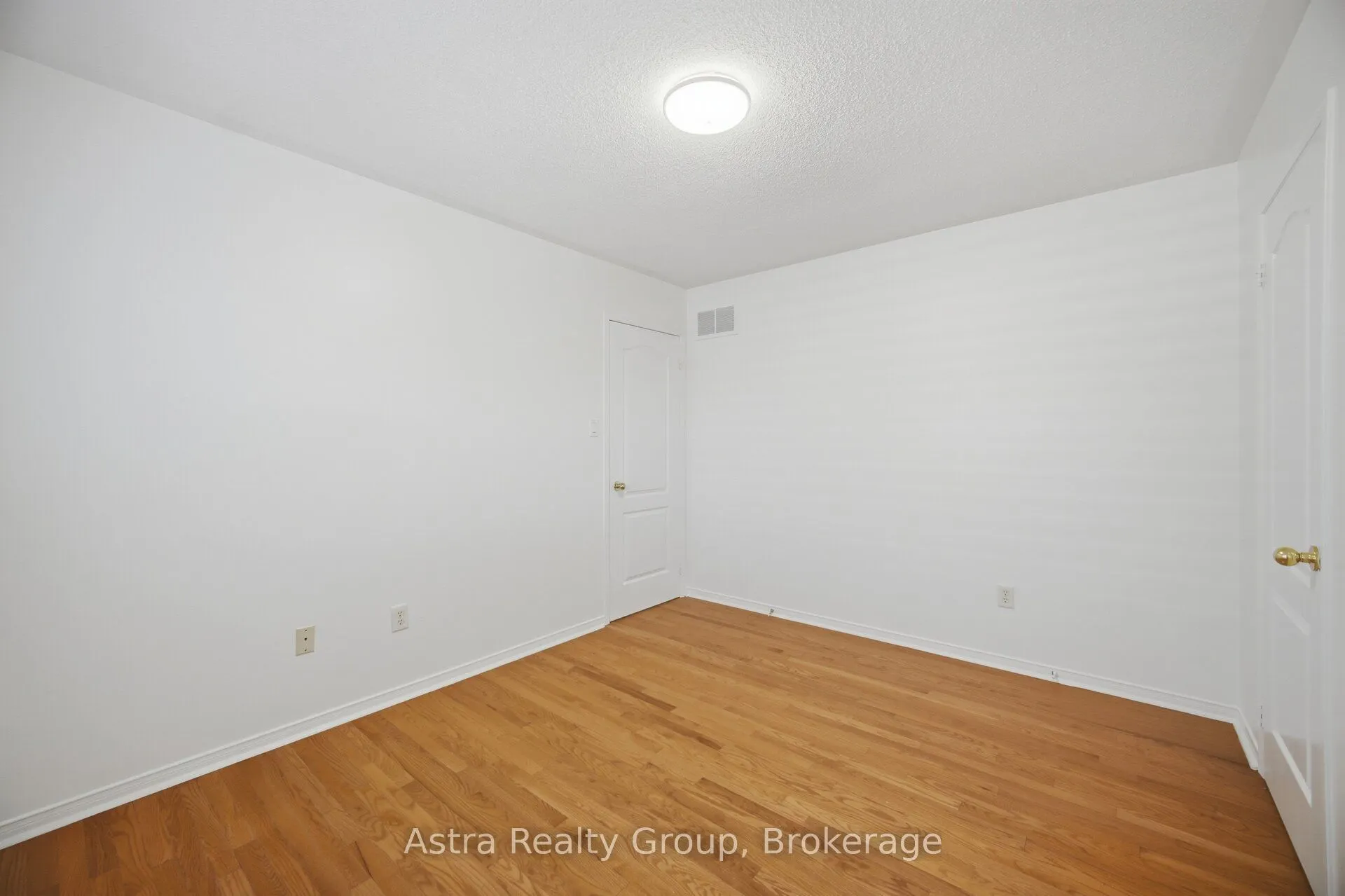 47 Reindeer Crescent