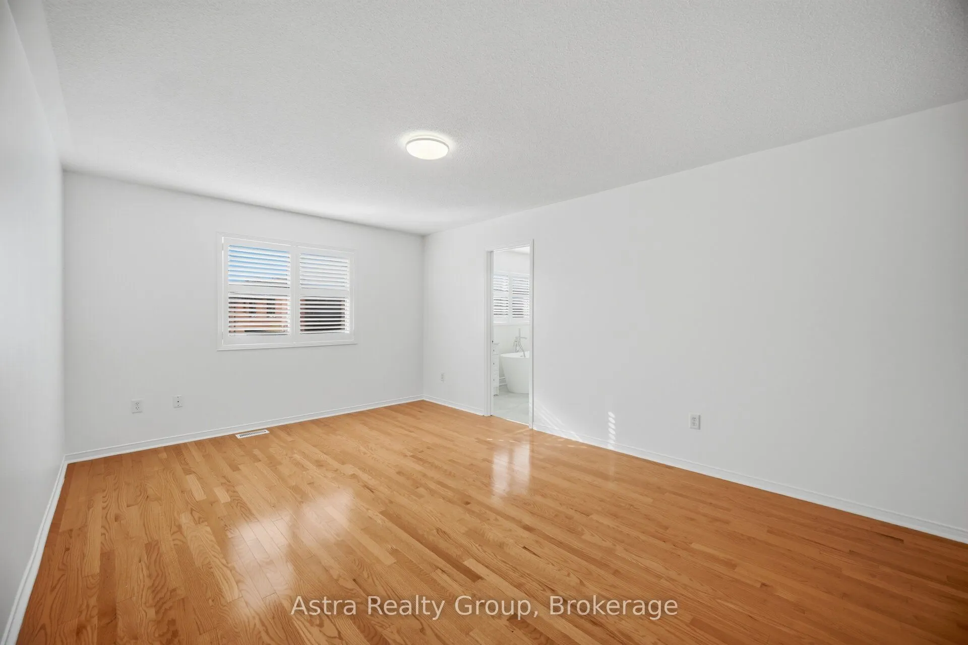 47 Reindeer Crescent