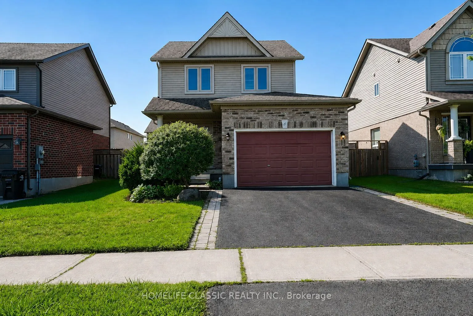 5 IRWIN Crescent