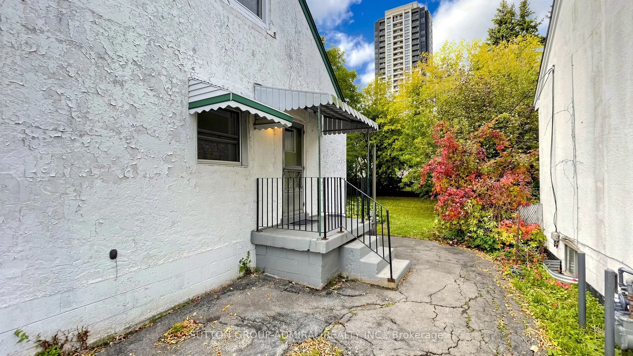 10 Highland Park Boulevard