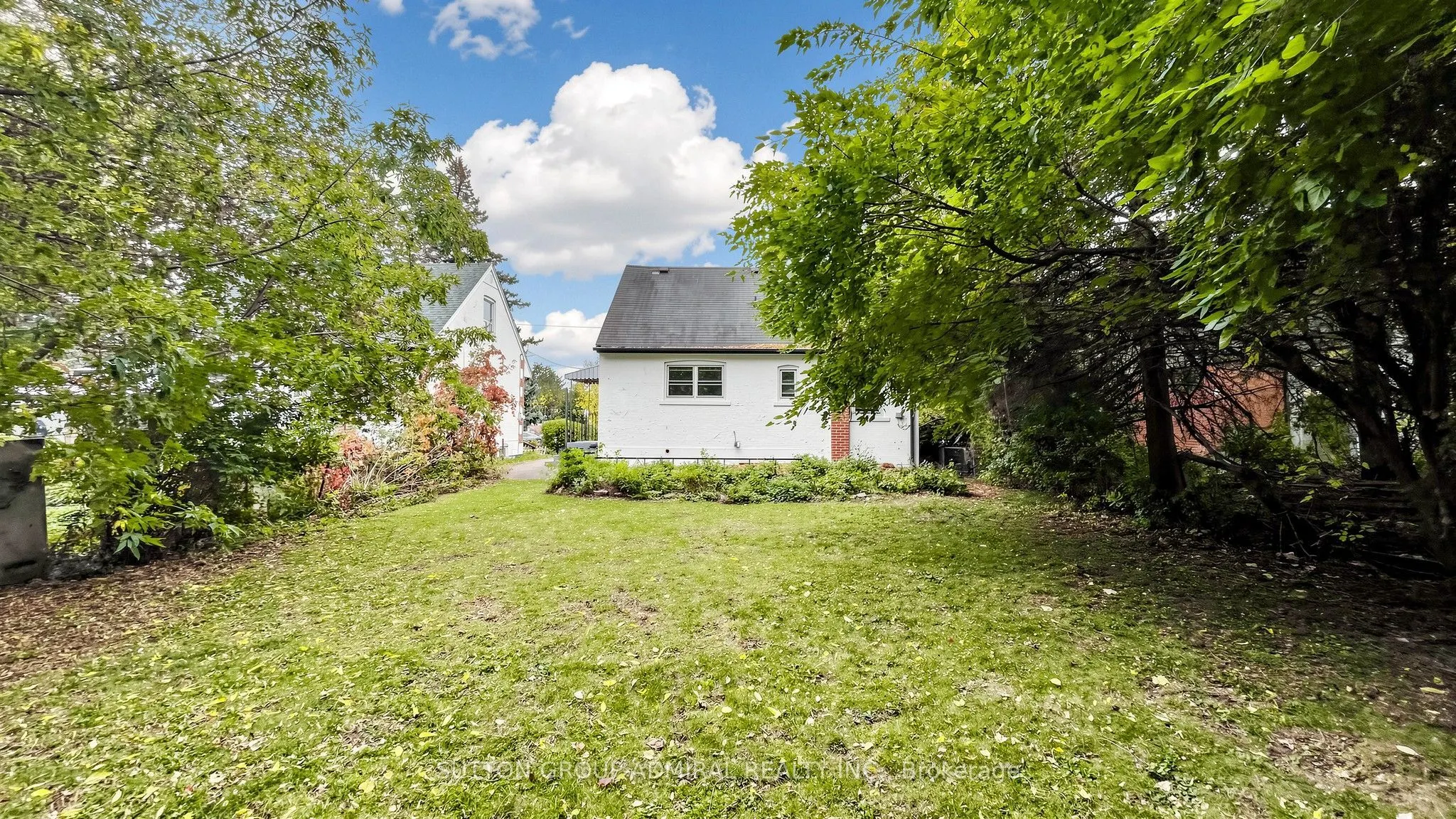 10 Highland Park Boulevard