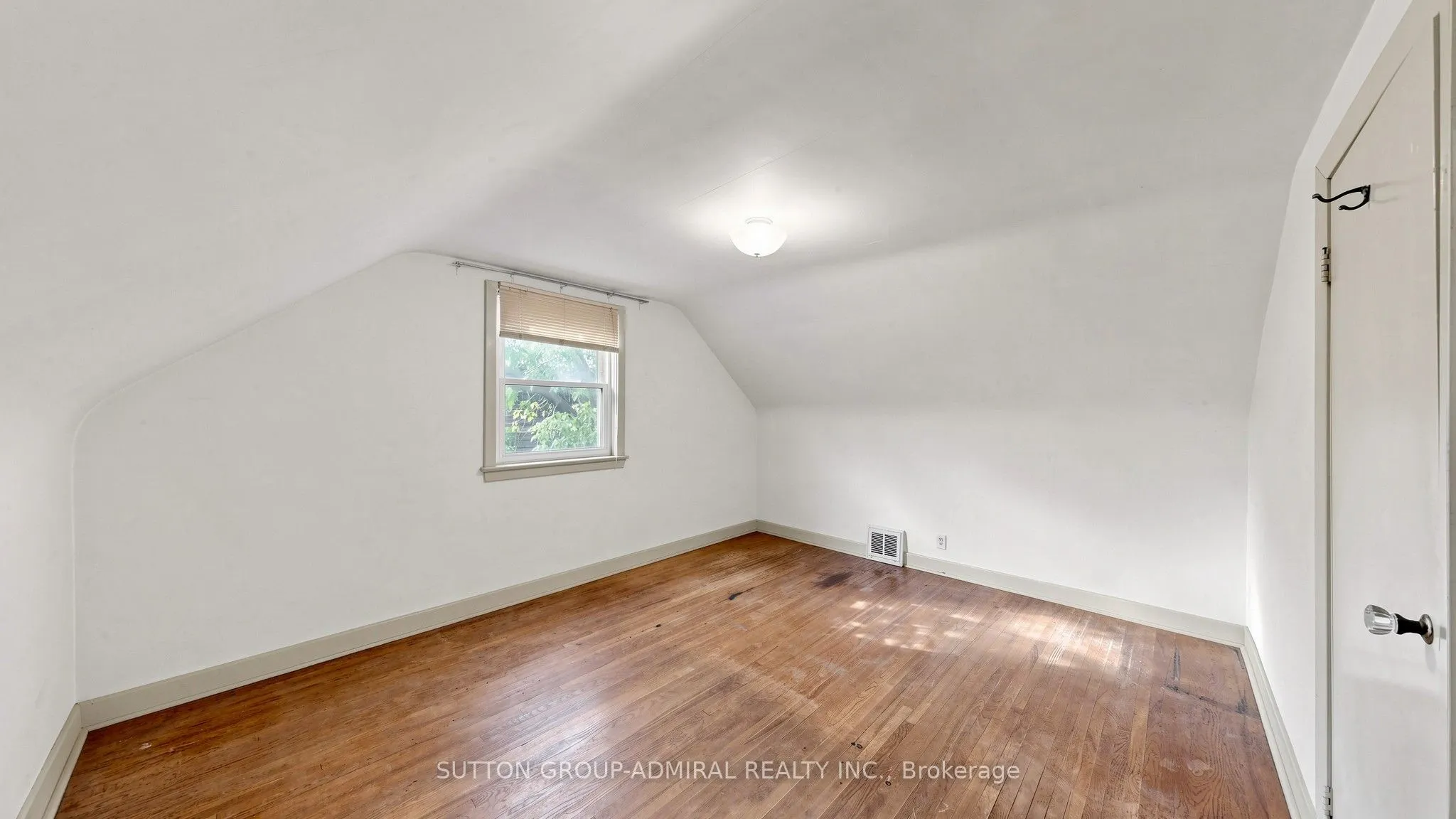 10 Highland Park Boulevard