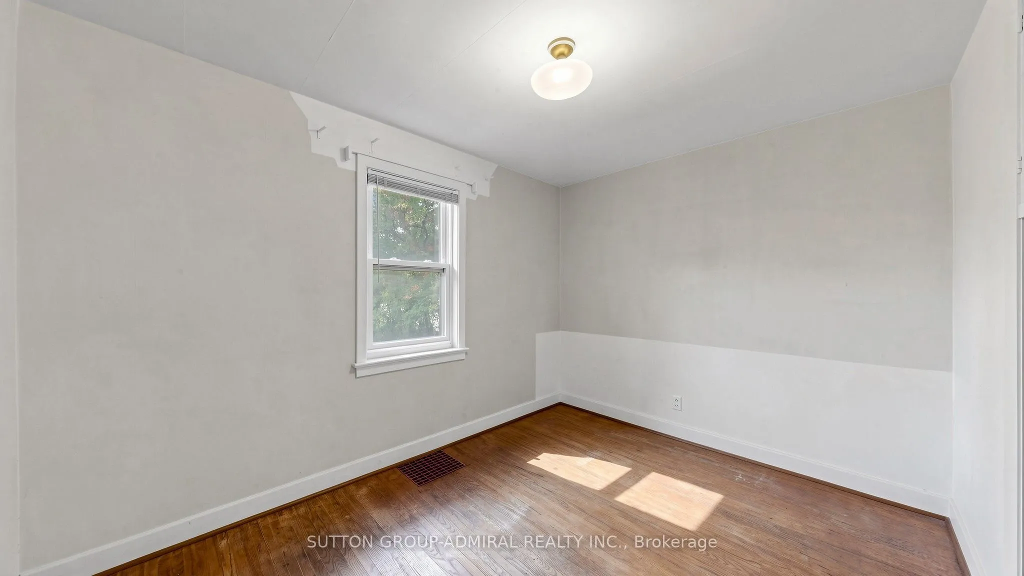 10 Highland Park Boulevard