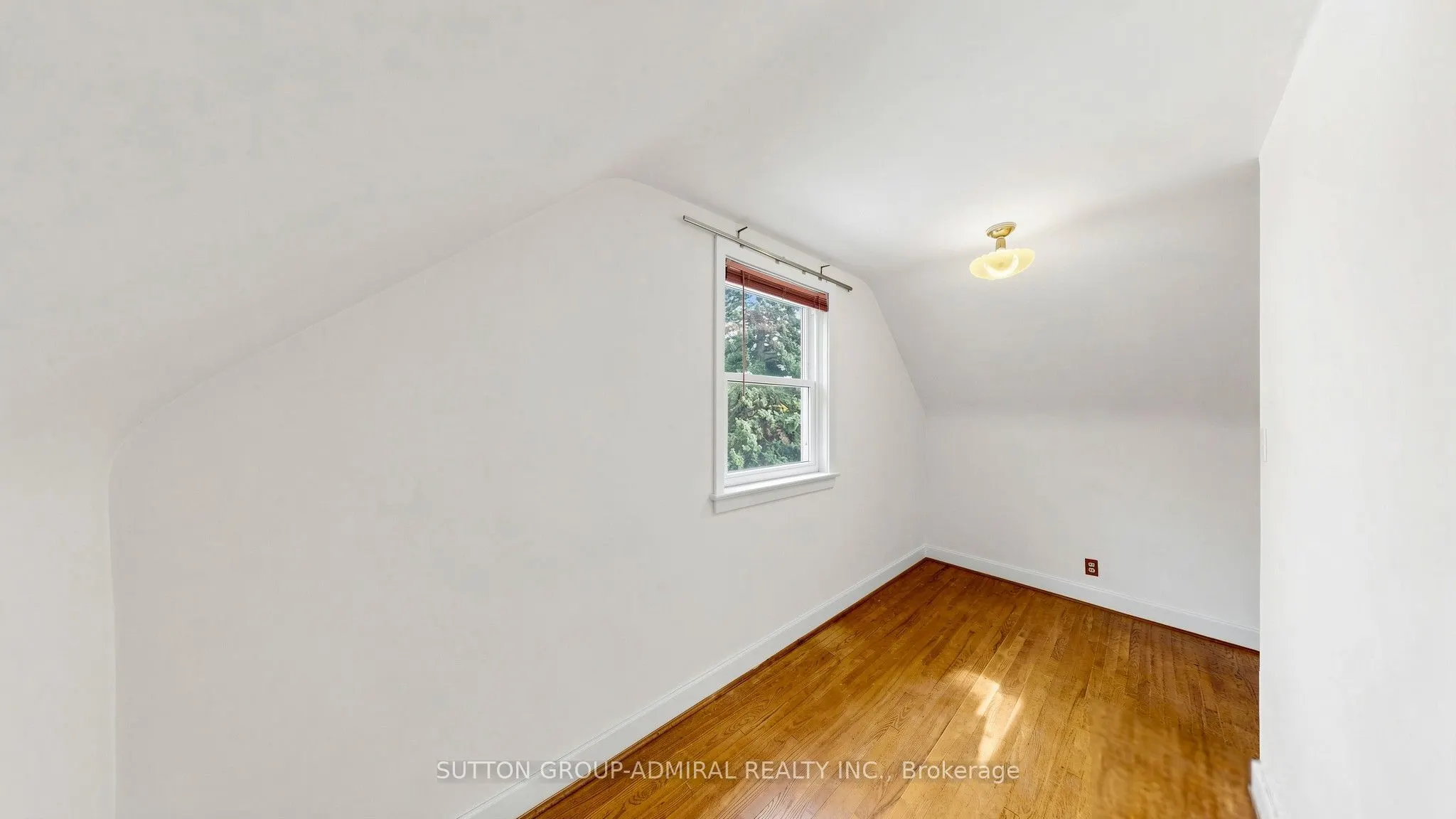 10 Highland Park Boulevard