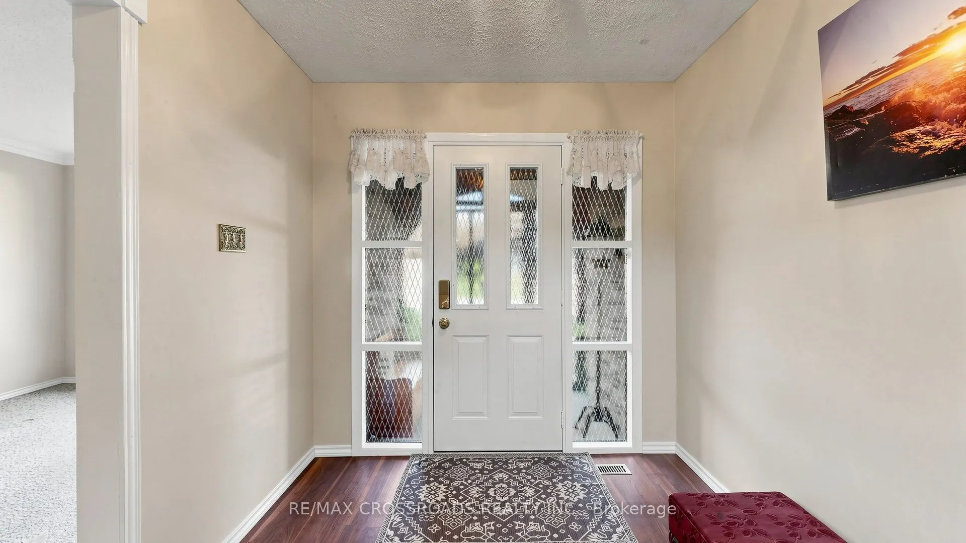 27 Hagerman Boulevard