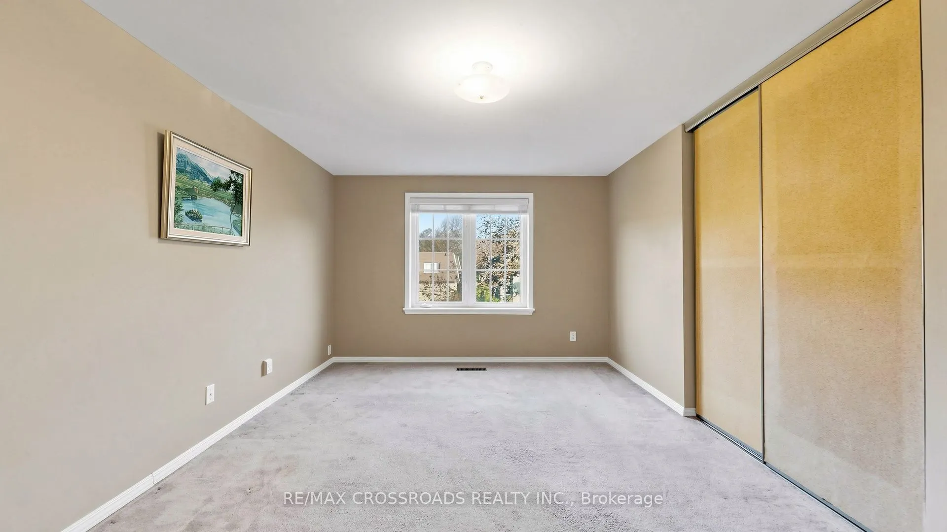 27 Hagerman Boulevard