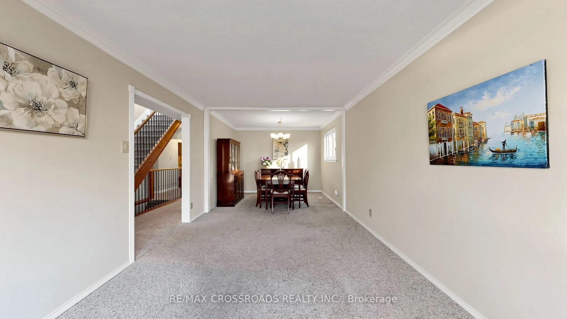27 Hagerman Boulevard